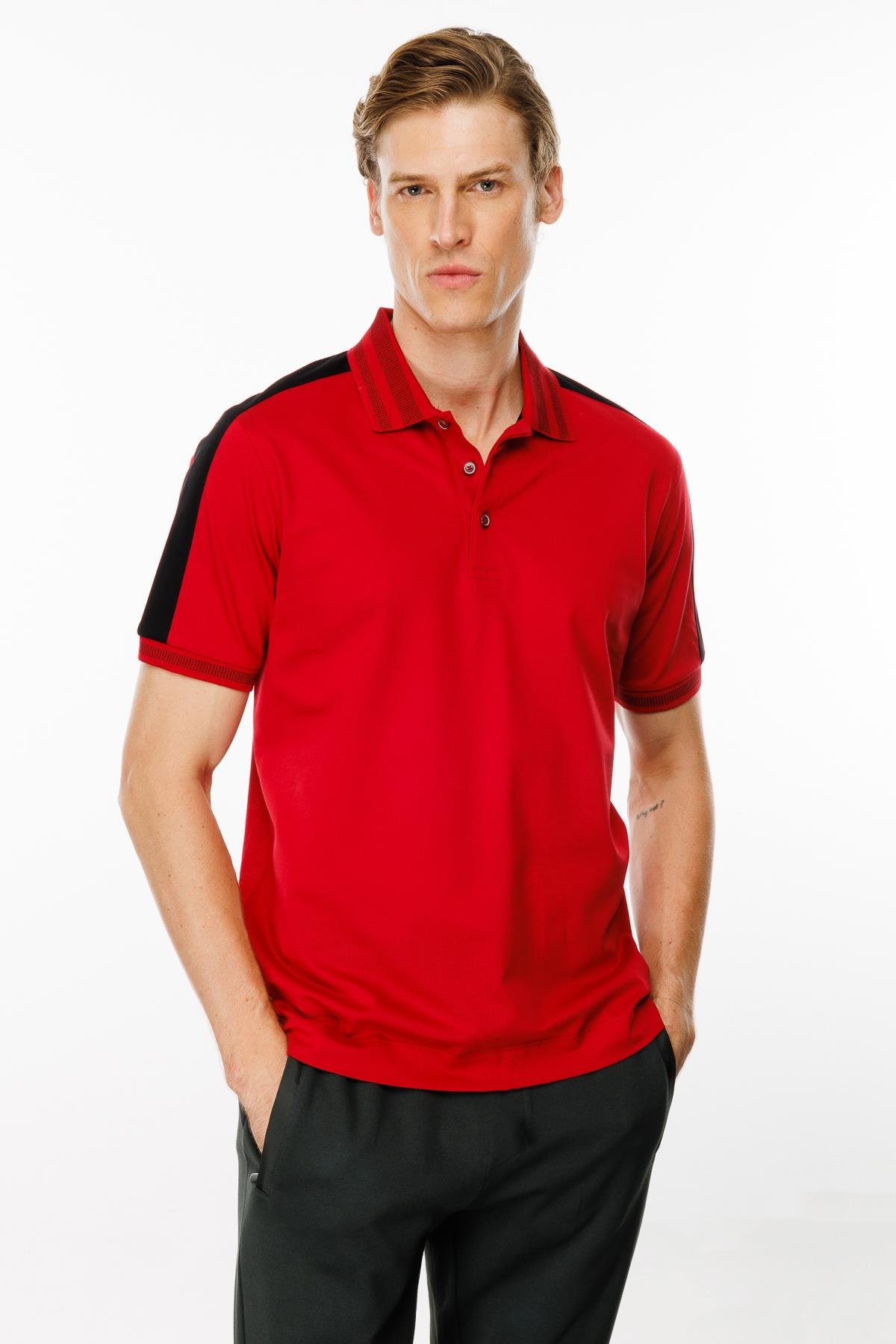 MTA 19Erkek Polo Yaka Omuzu Şeritli T-shirt Kırmızı