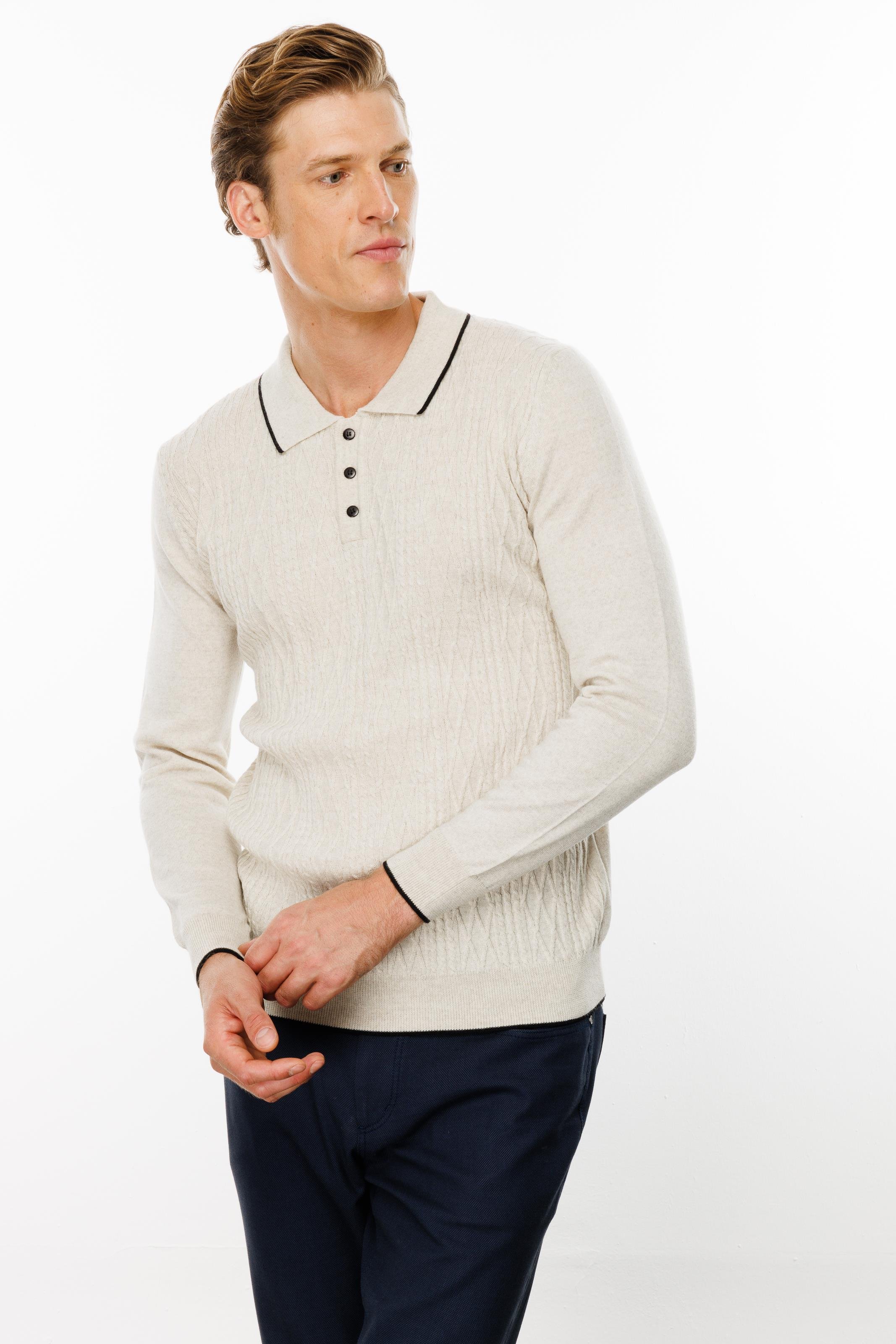 24611Erkek Polo Yaka Önü Baklava Örgü Kazak V.Bej