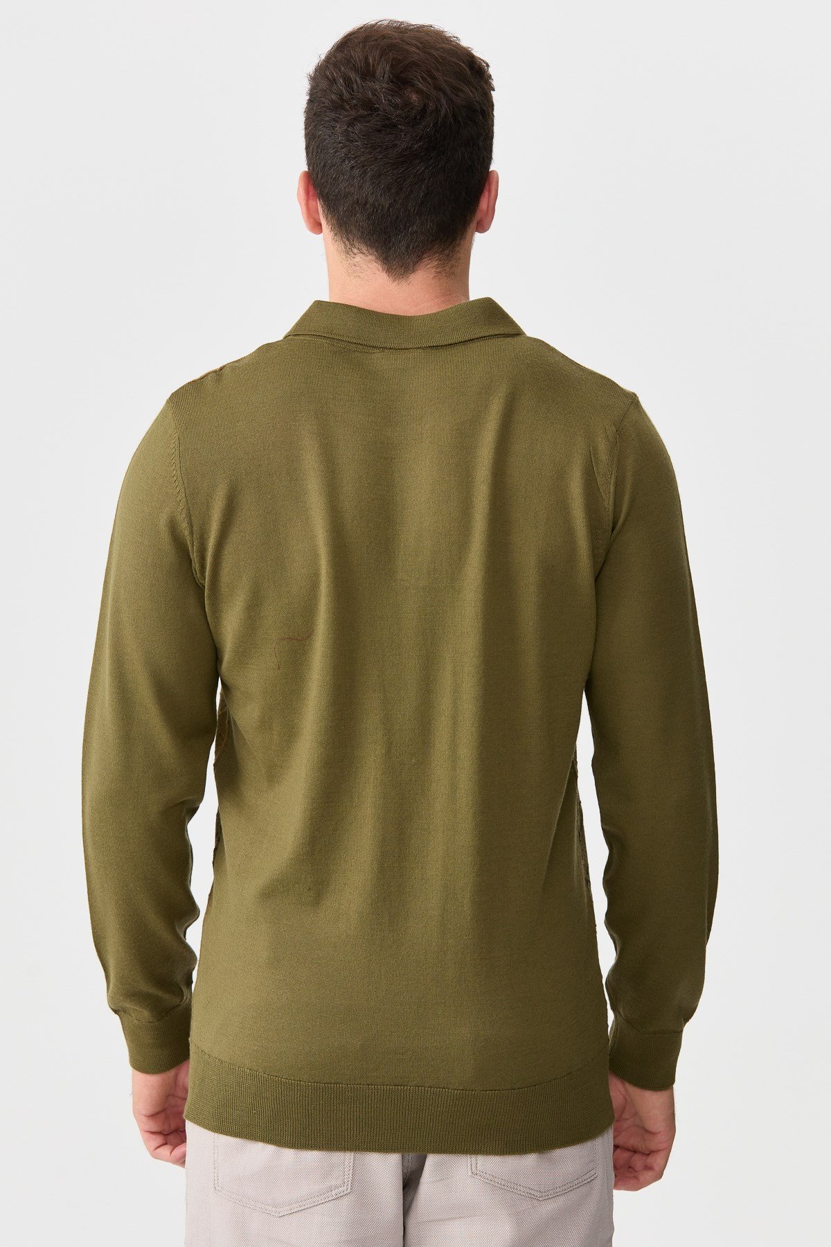 22613Erkek Polo Yaka Önü Desenli Kazak A.Haki