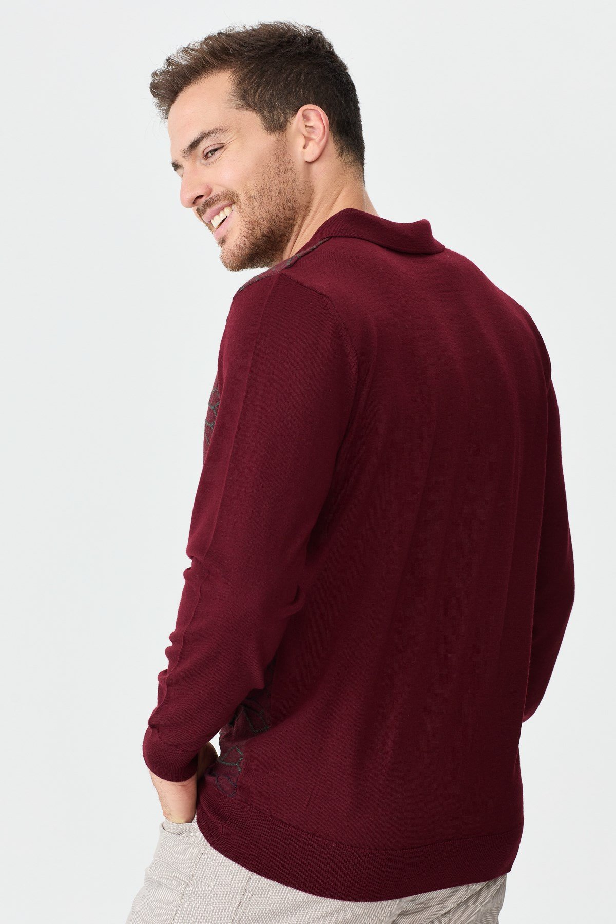 22613Erkek Polo Yaka Önü Desenli Kazak Bordo