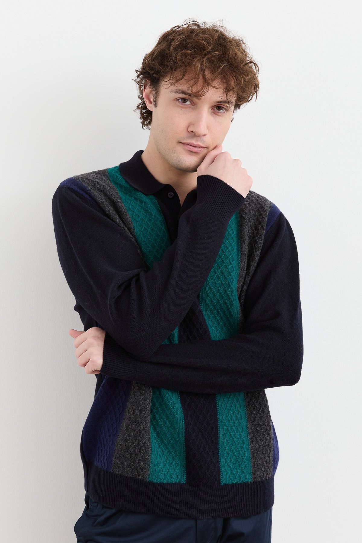 23507Erkek Polo Yaka Önü Desenli Yün Kazak K.Lacivert