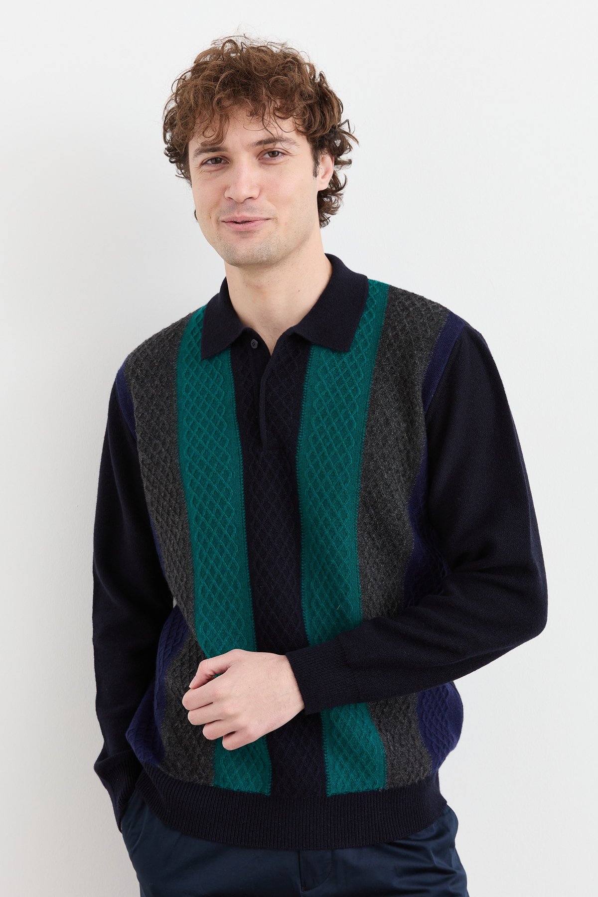 23507Erkek Polo Yaka Önü Desenli Yün Kazak K.Lacivert