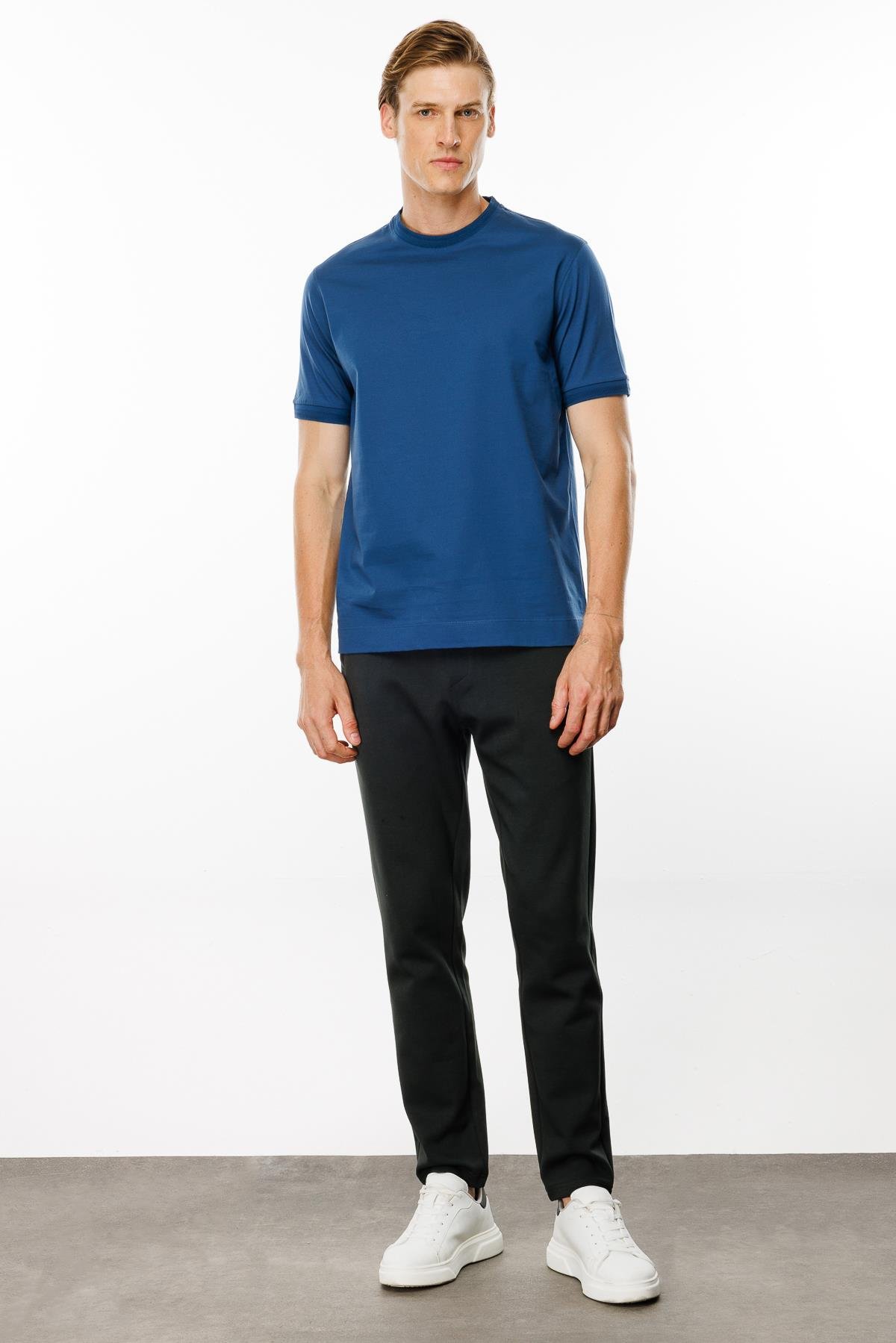 MTA 09Erkek Sıfır Yaka Basic Pamuklu T-shirt Parlement