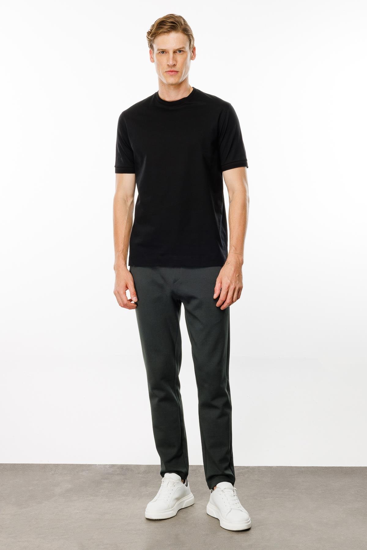 MTA 09Erkek Sıfır Yaka Basic Pamuklu T-shirt Siyah