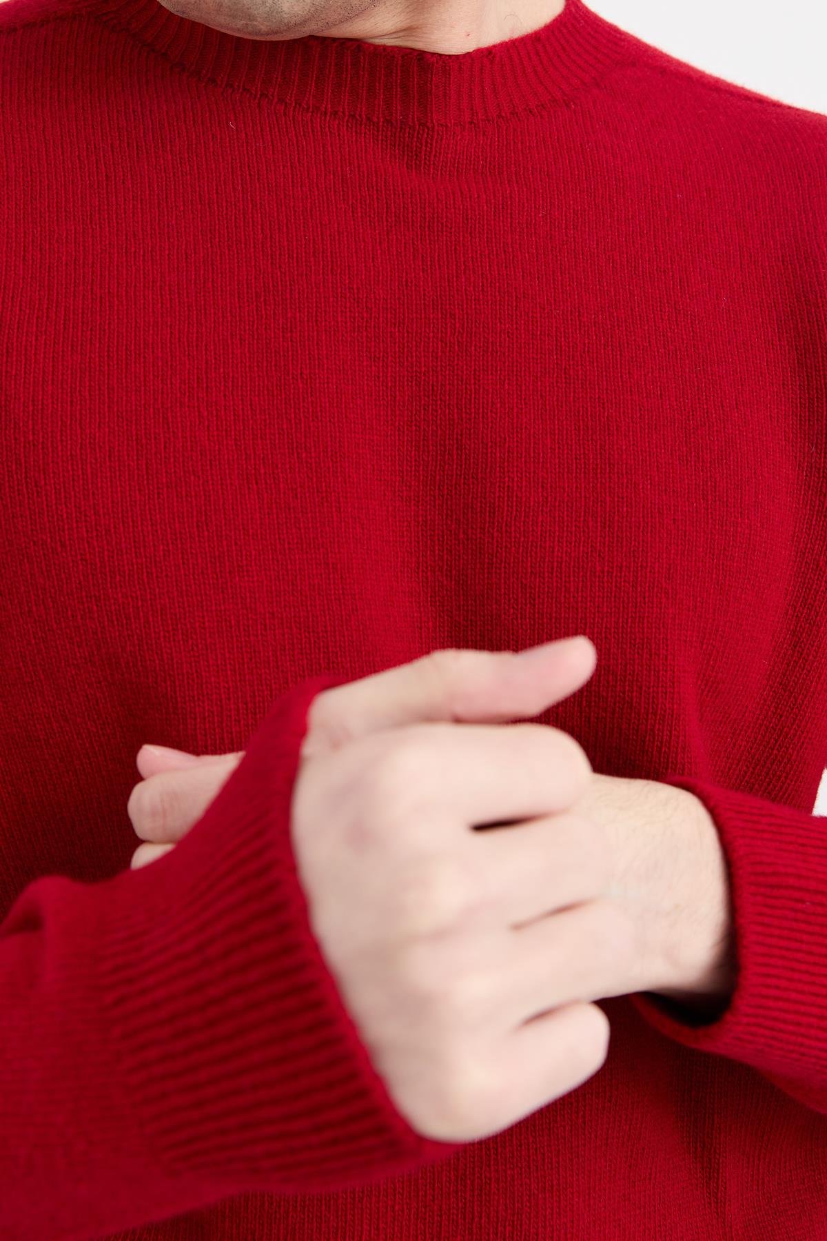 23525Erkek Sıfır Yaka Basic Yün Kazak K.Kırmızı