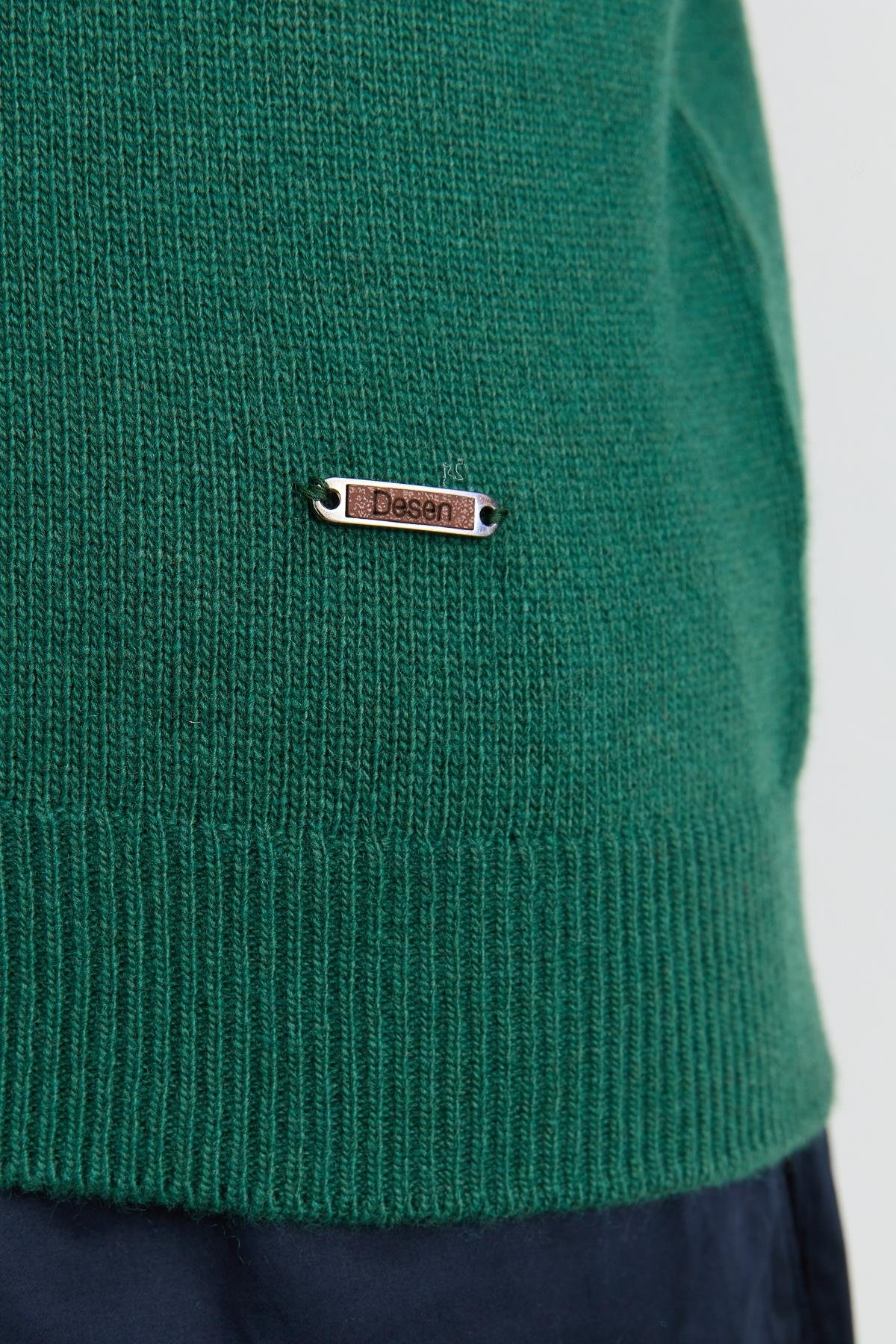 23525Erkek Sıfır Yaka Basic Yün Kazak Ö.Başı