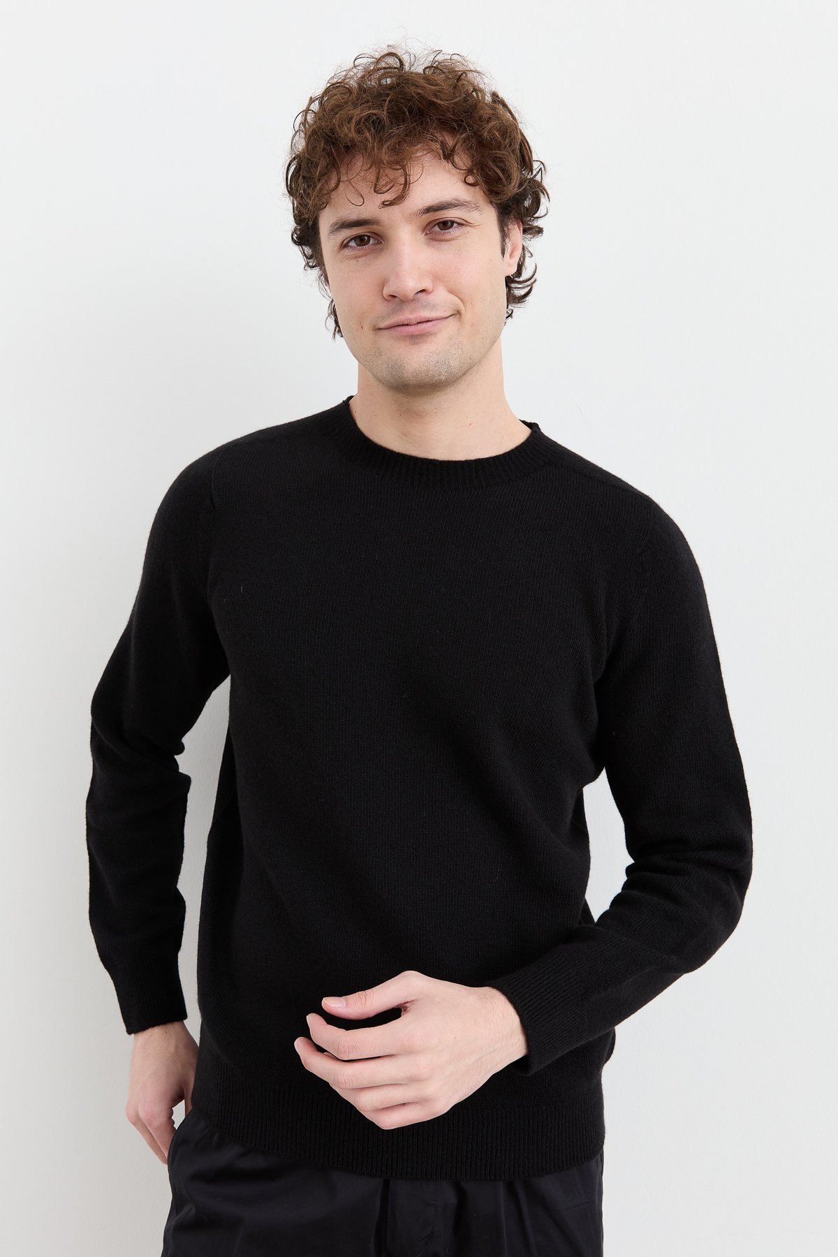 23525Erkek Sıfır Yaka Basic Yün Kazak Siyah