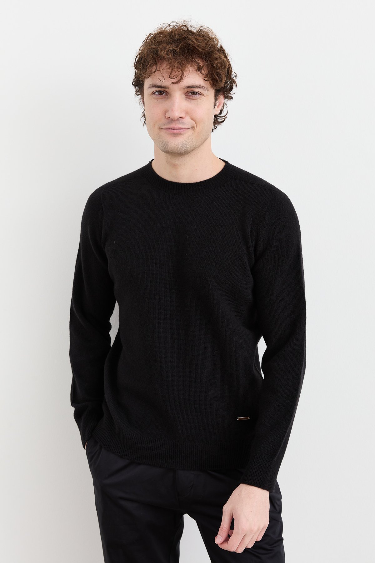 23525Erkek Sıfır Yaka Basic Yün Kazak Siyah