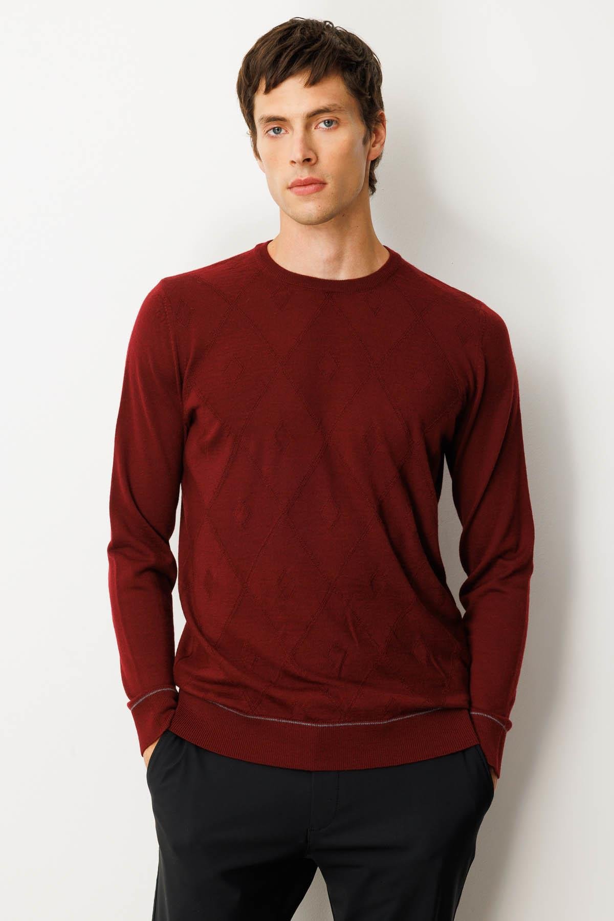 25603Erkek Sıfır Yaka Çizgili Baklavalı Yün Kazak Bordo