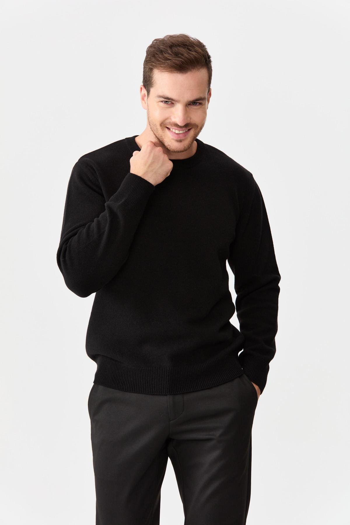 22581Мужской классический шерстяной свитер с круглым вырезом черный