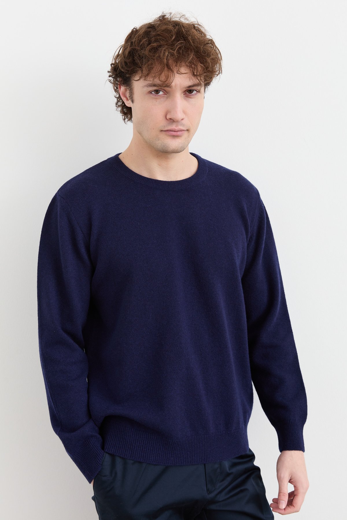 22581Erkek Sıfır Yaka Klasik Yün Kazak Y.A Lacivert