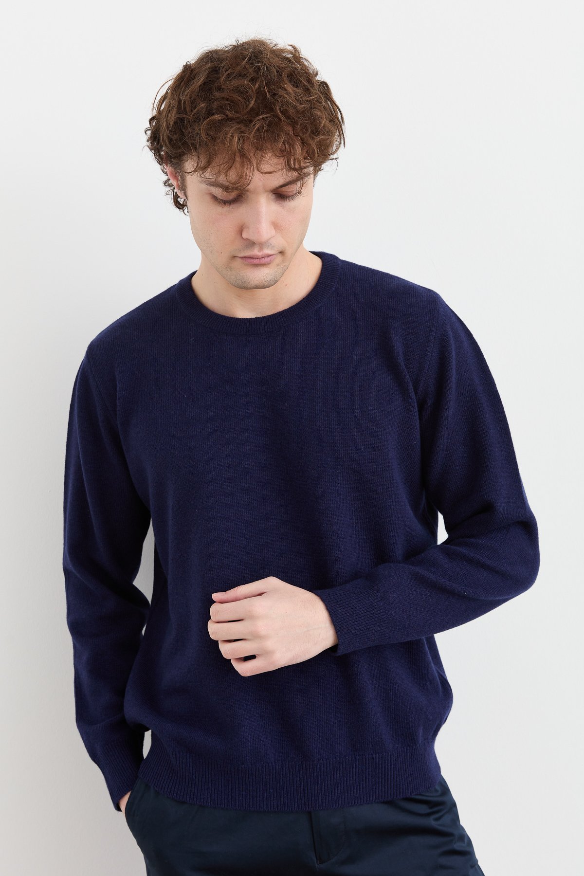 22581Erkek Sıfır Yaka Klasik Yün Kazak Y.A Lacivert