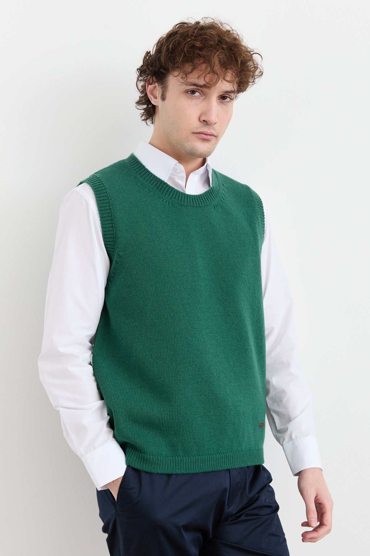 23503Erkek Sıfır Yaka Klasik Yün Süveter Ö.Başı