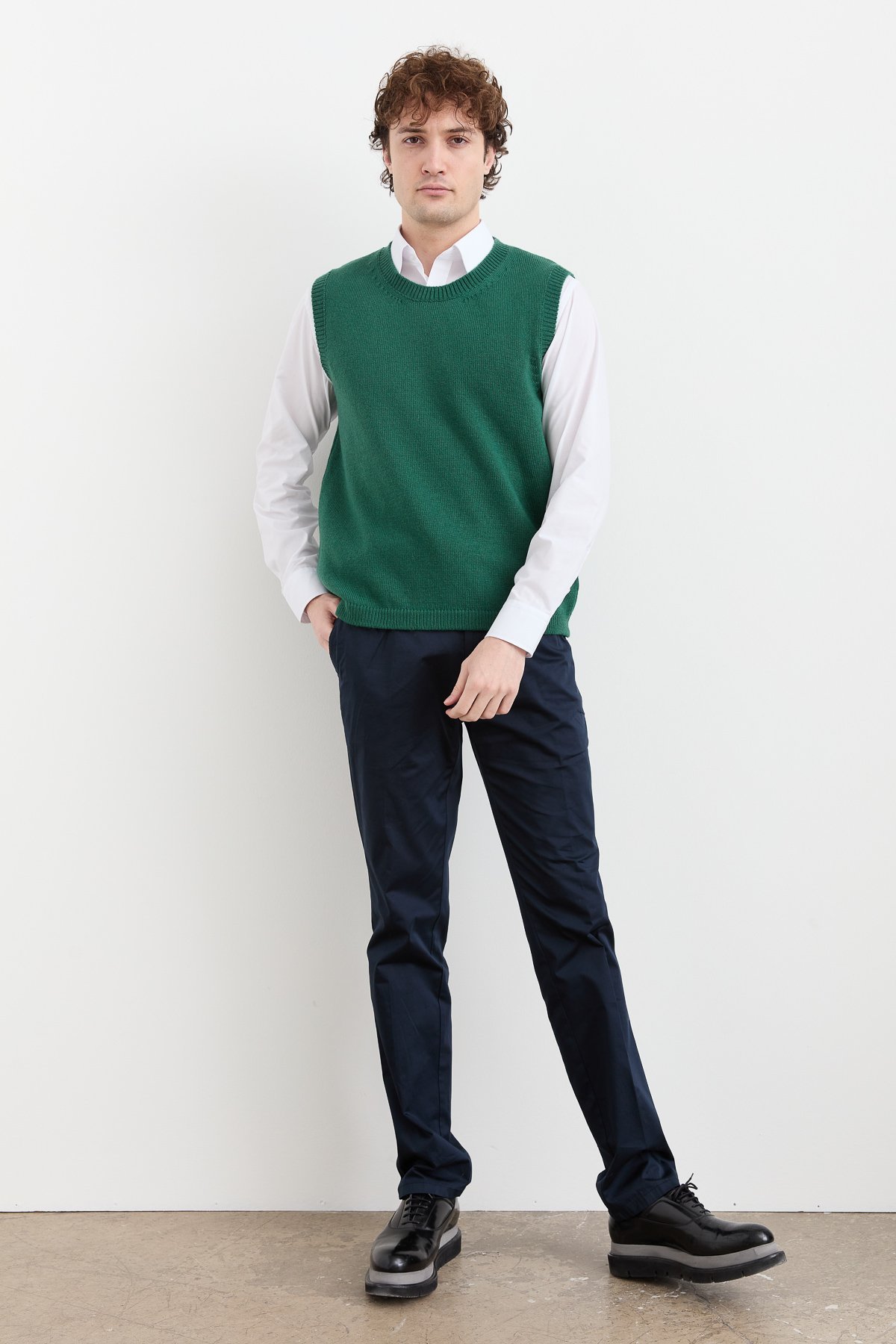 23503Erkek Sıfır Yaka Klasik Yün Süveter Ö.Başı