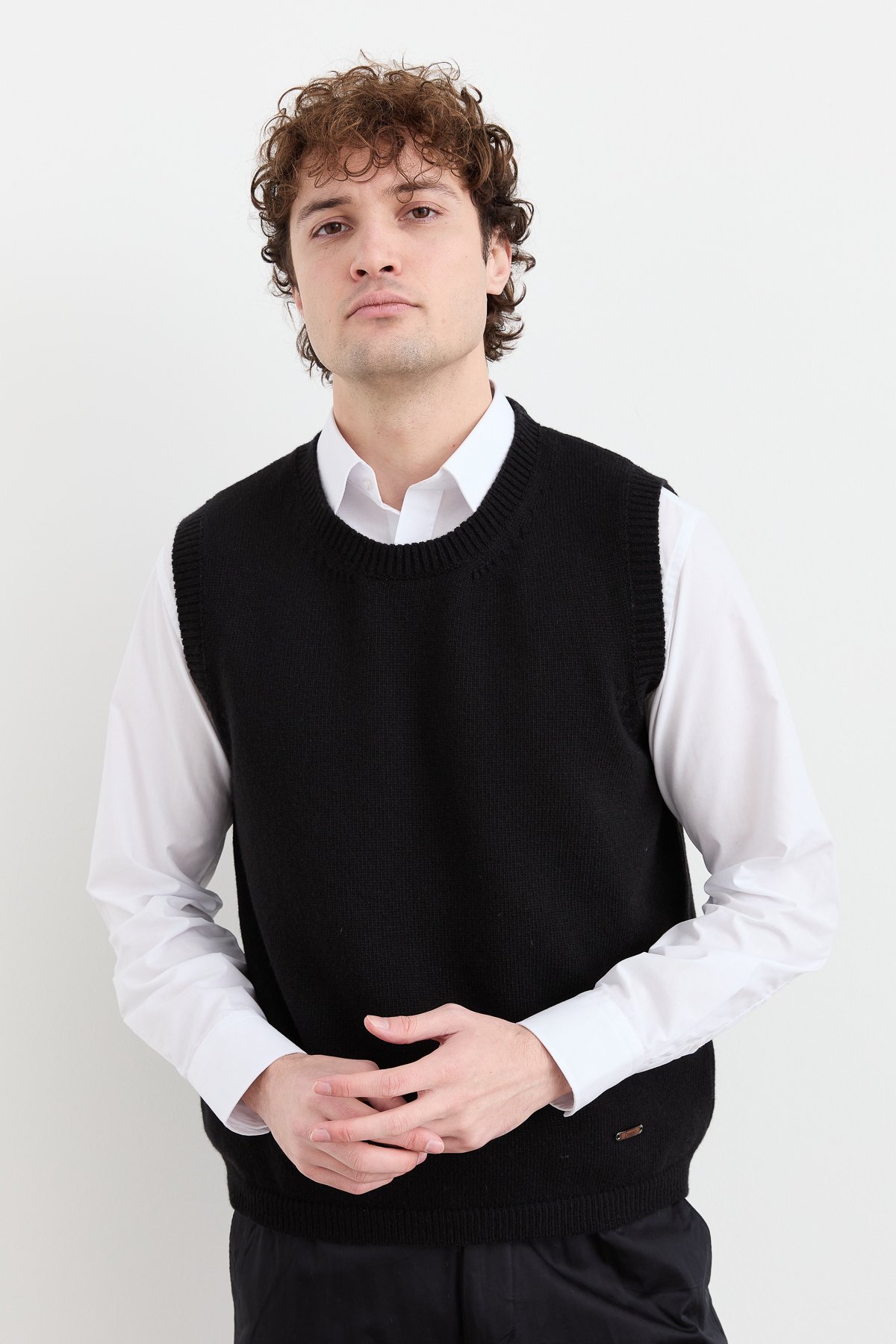 23503Erkek Sıfır Yaka Klasik Yün Süveter Siyah