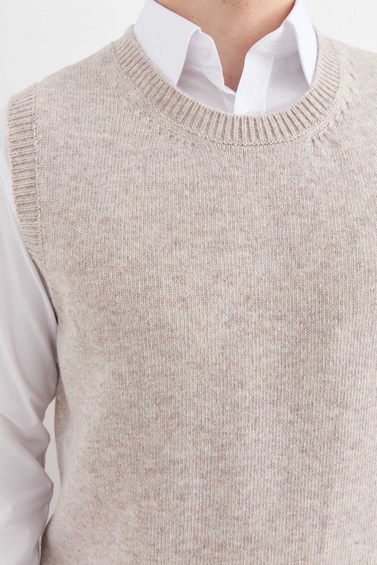 23503Erkek Sıfır Yaka Klasik Yün Süveter V.Bej