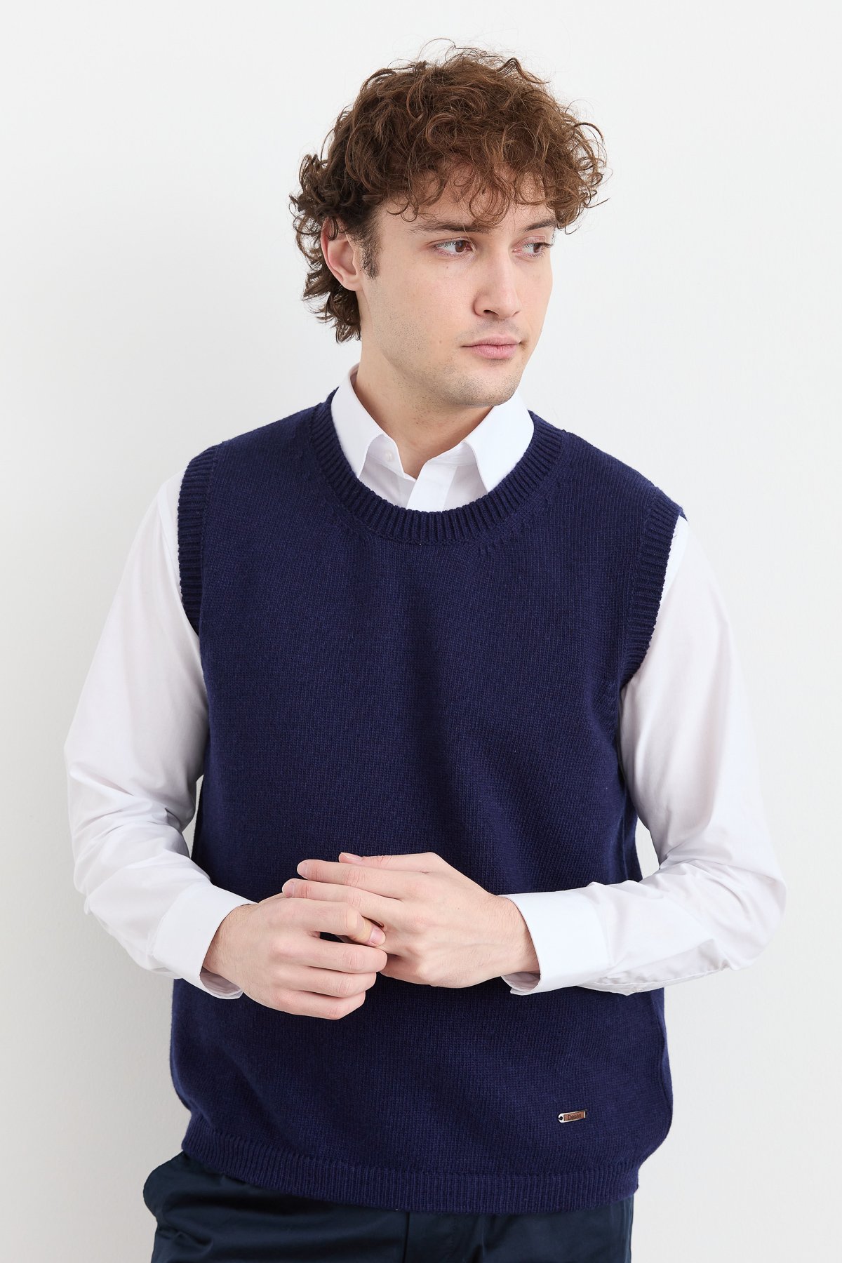 23503Erkek Sıfır Yaka Klasik Yün Süveter Y.A Lacivert