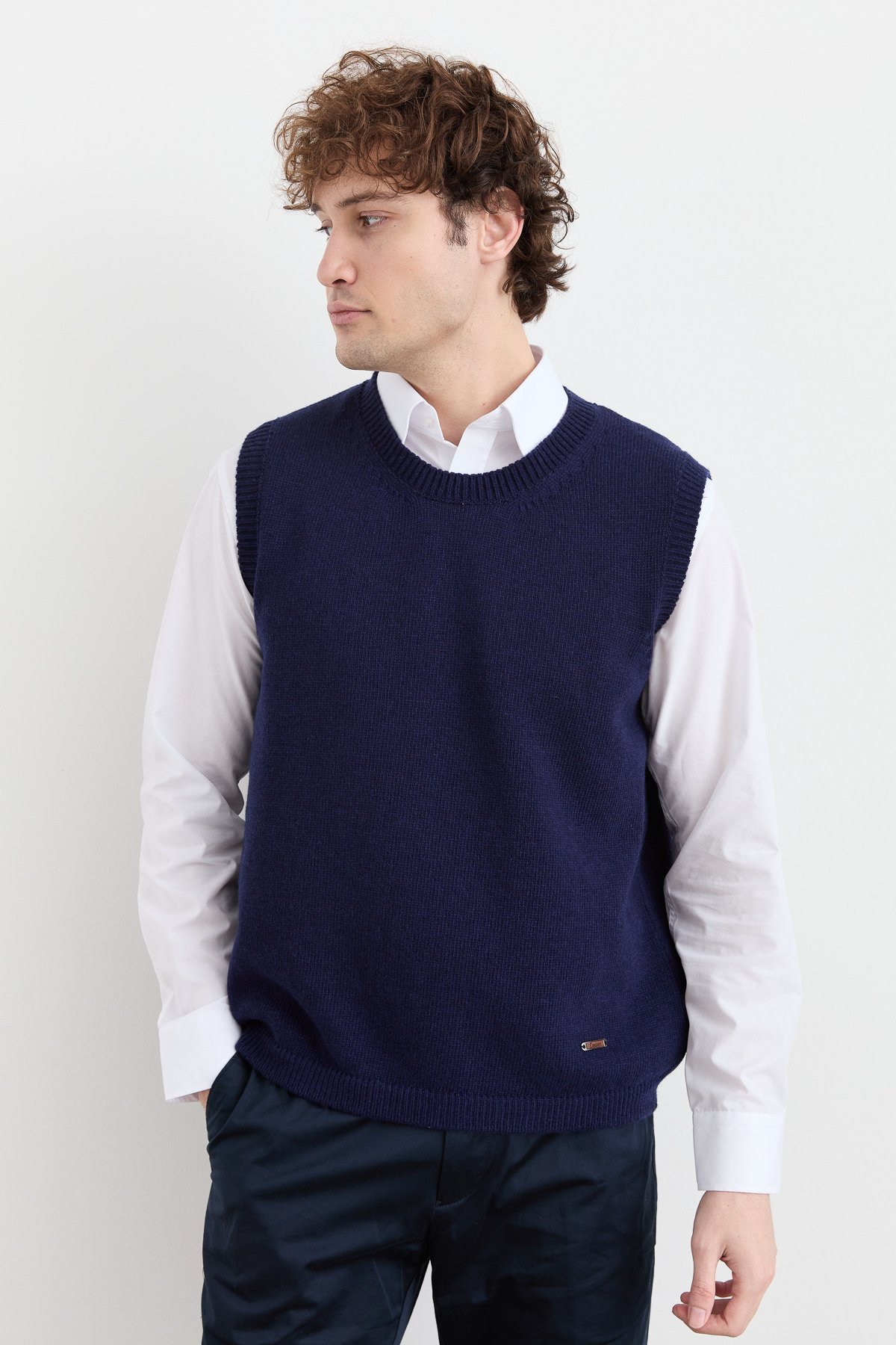 23503Erkek Sıfır Yaka Klasik Yün Süveter Y.A Lacivert