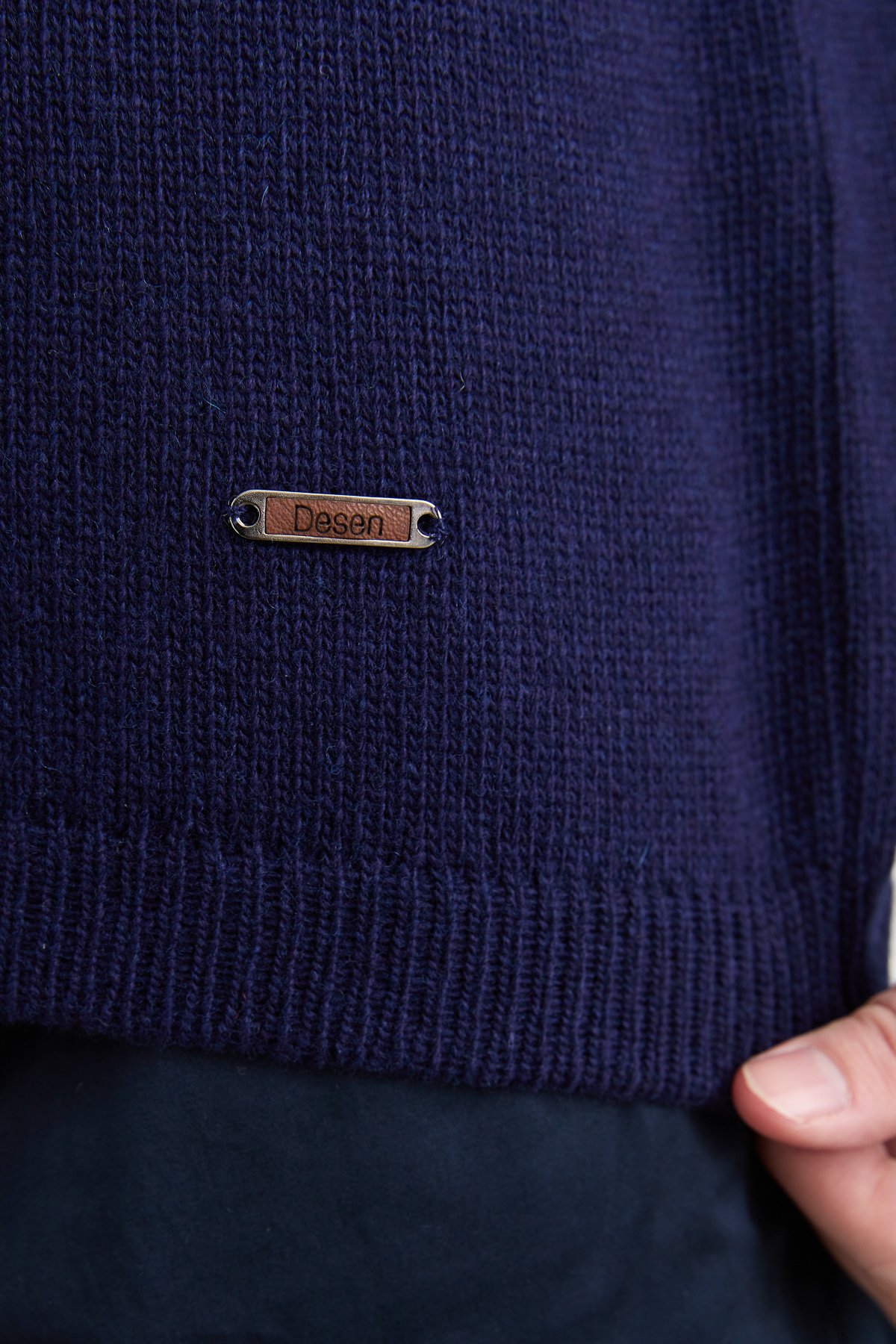 23503Erkek Sıfır Yaka Klasik Yün Süveter Y.A Lacivert