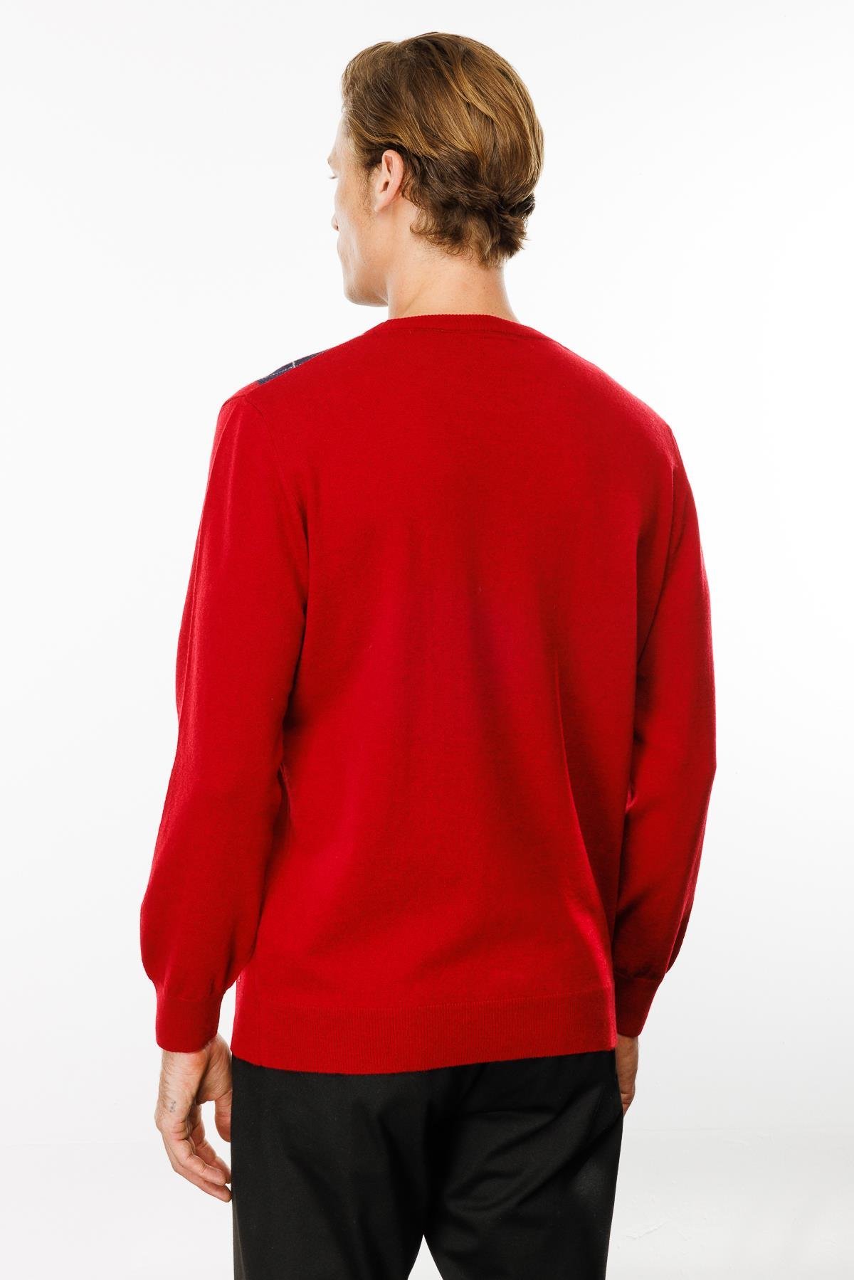 24511Erkek Sıfır Yaka Önü Baklava Desenli Kazak K.Kırmızı