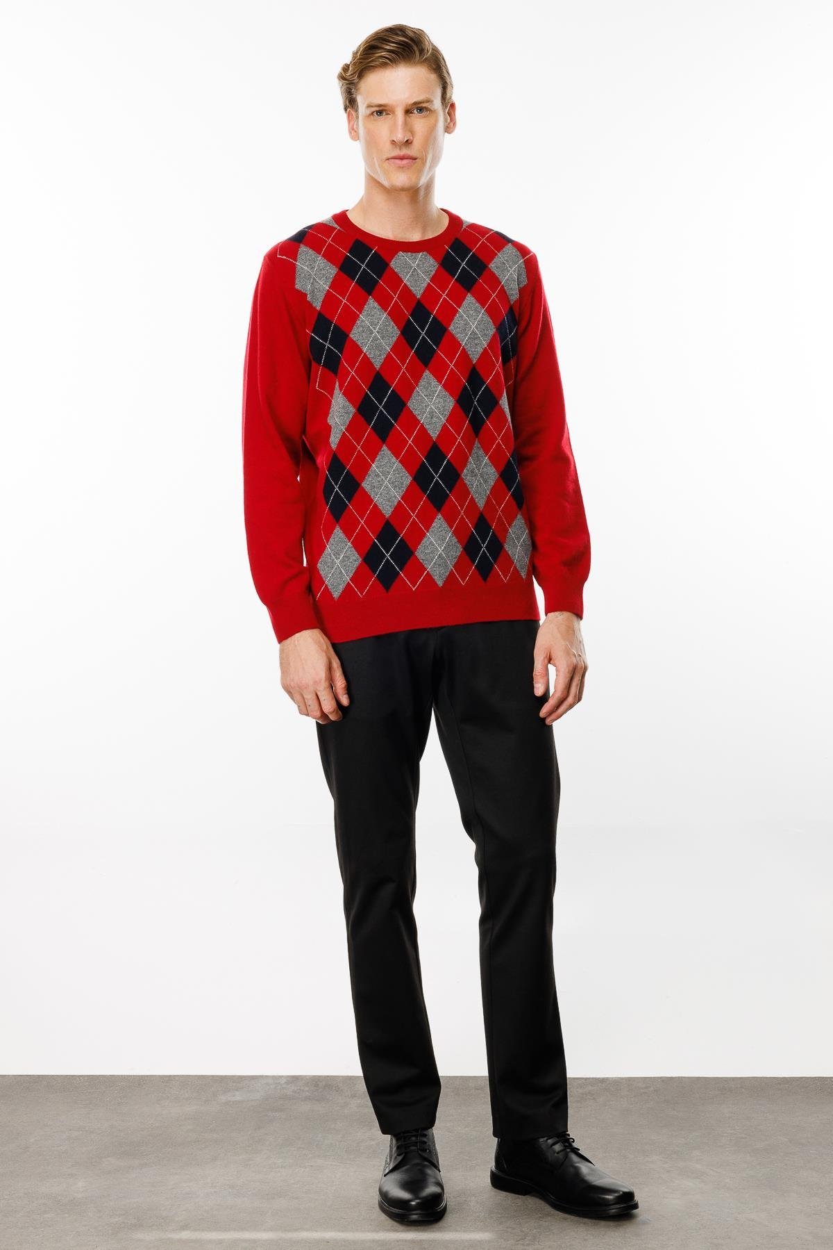 24511Erkek Sıfır Yaka Önü Baklava Desenli Kazak K.Kırmızı