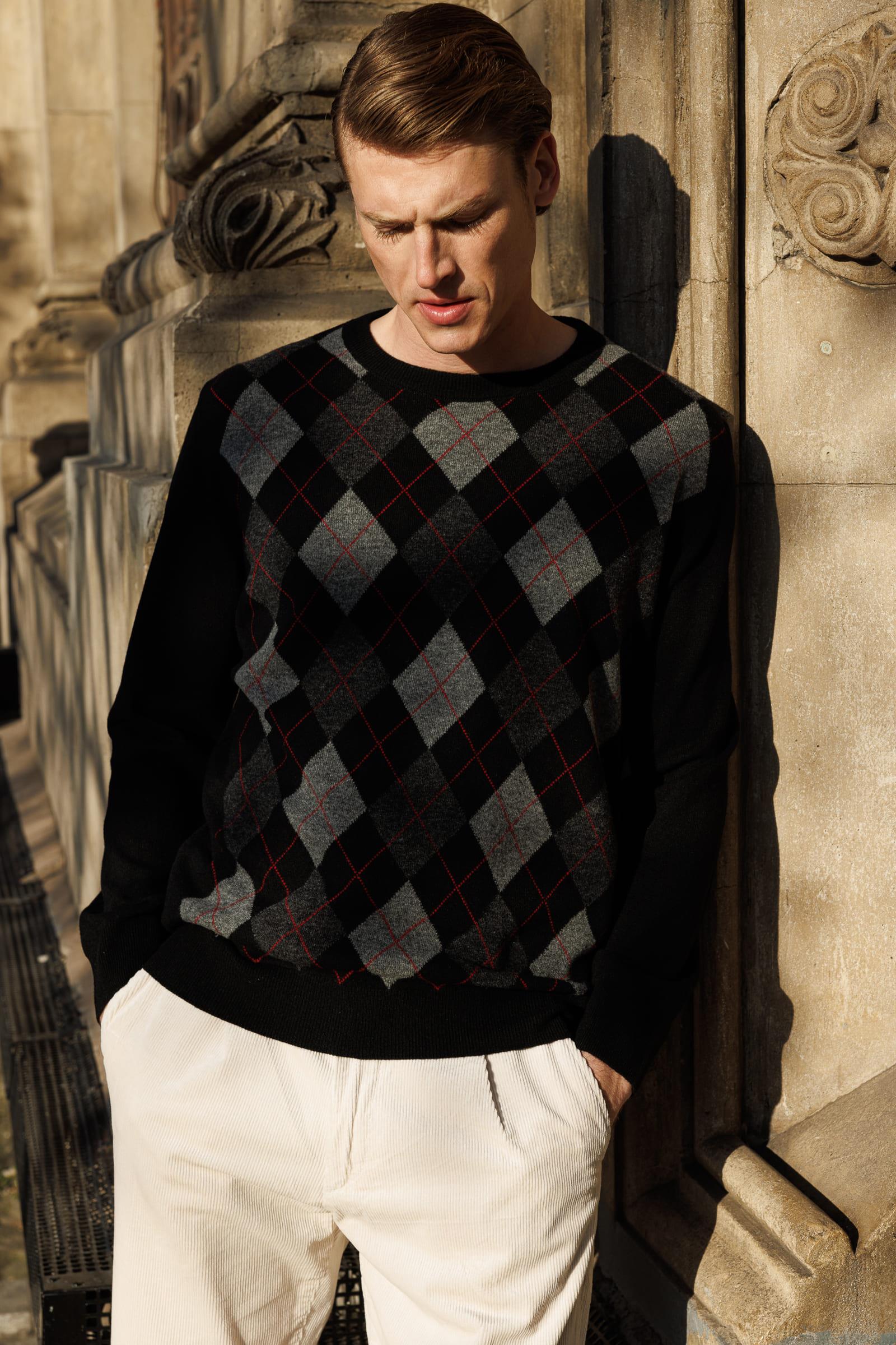 24511Men's Crew Neck Sweater