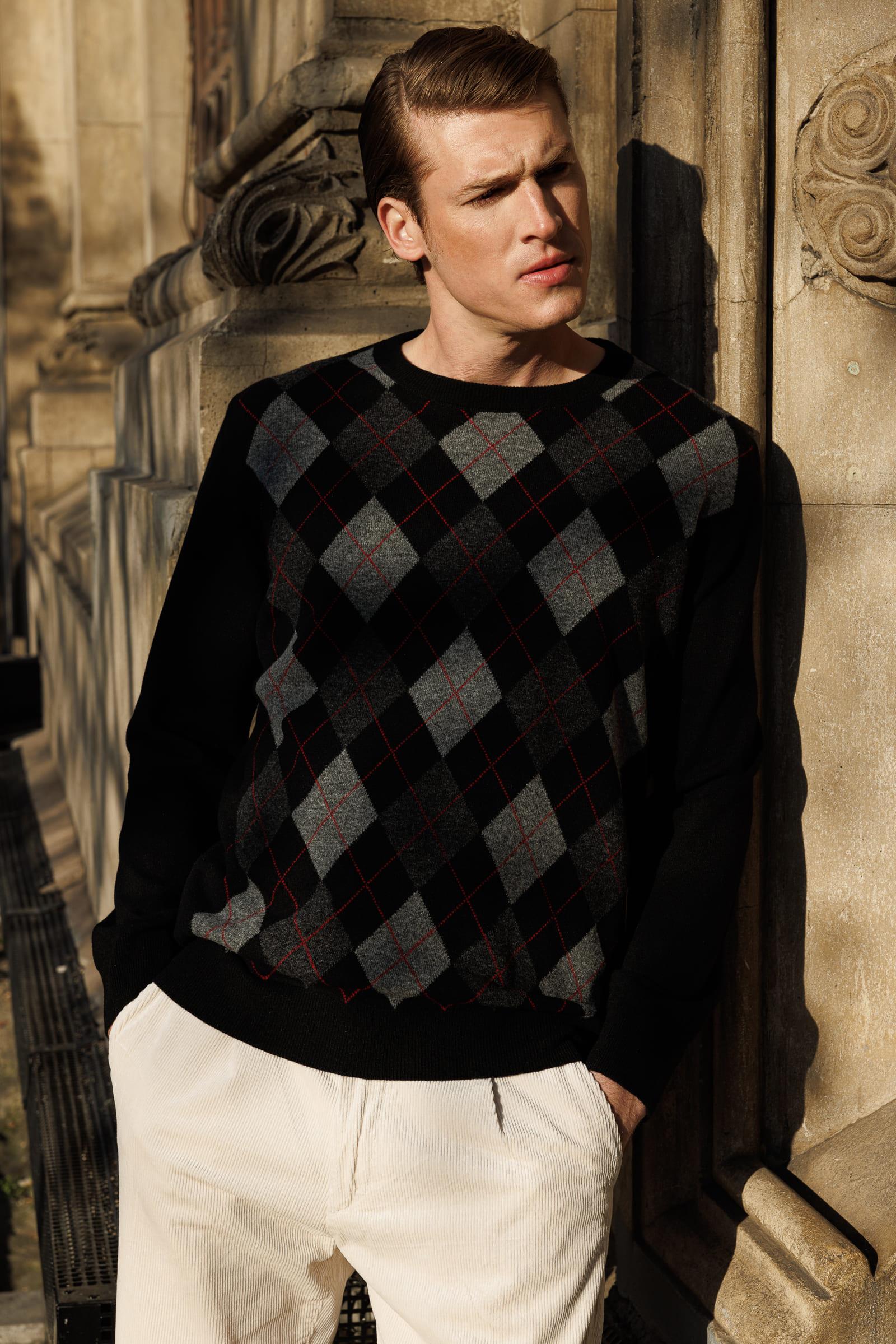 24511Men's Crew Neck Sweater