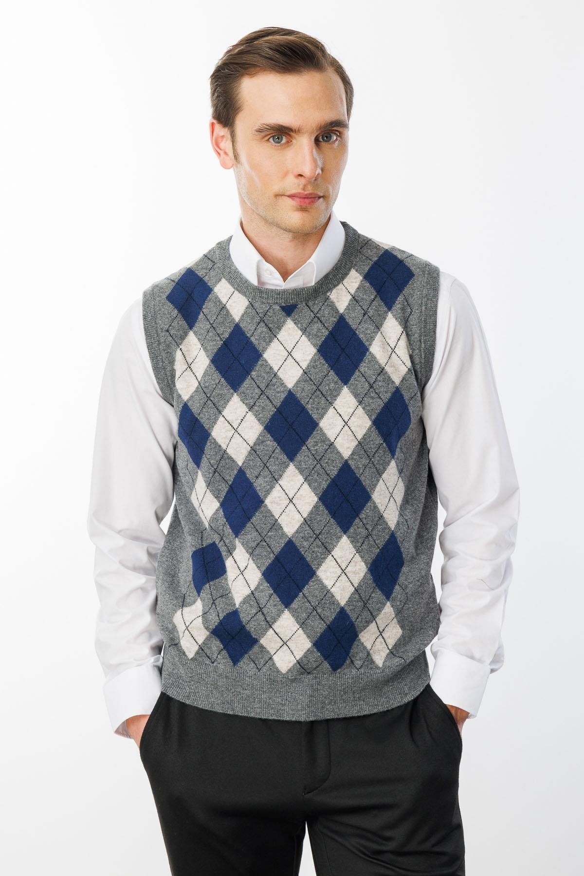 24509Erkek Sıfır Yaka Önü Baklava Desenli Yün Süveter Füme