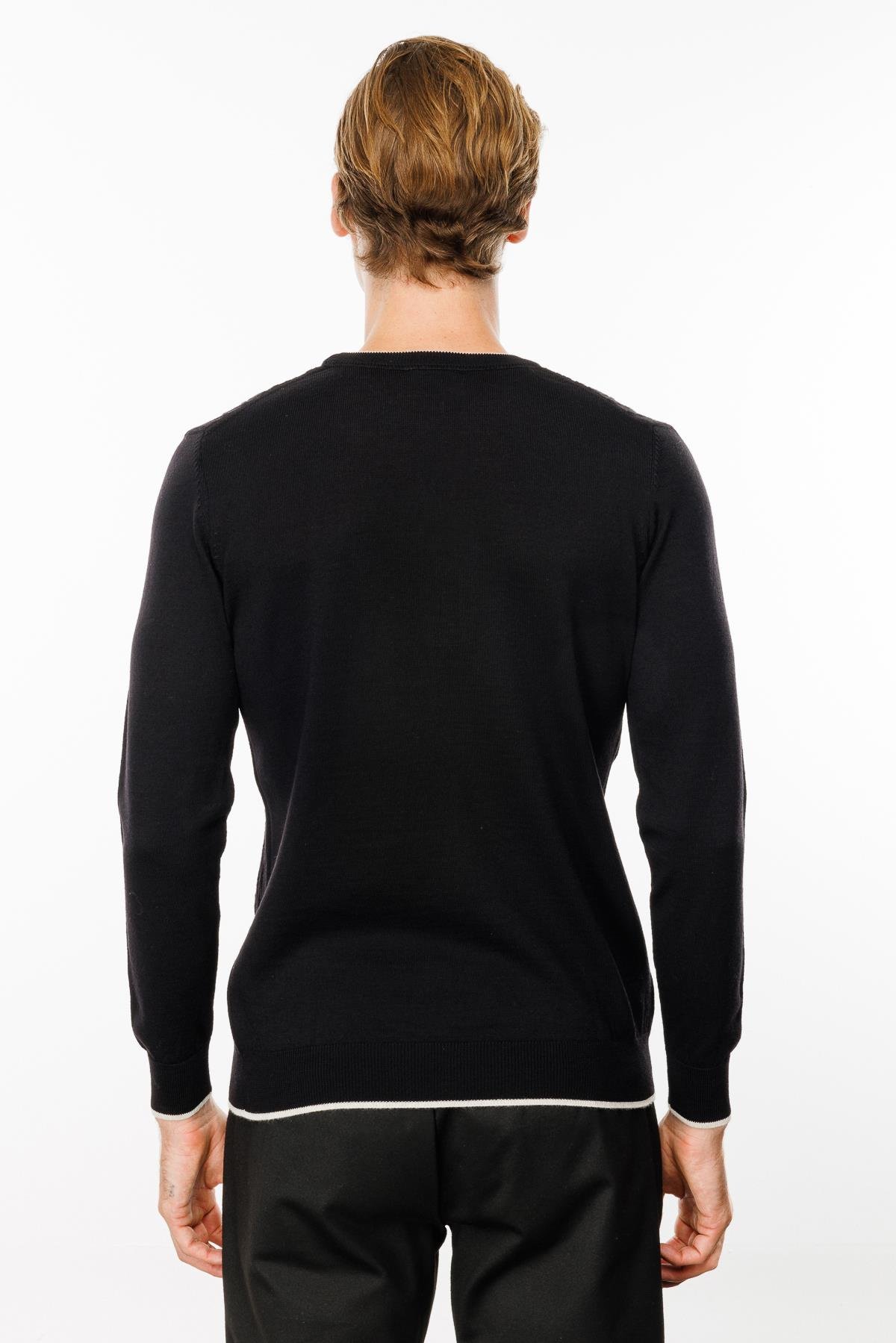 24610Erkek Sıfır Yaka Önü Baklava Örgü Kazak Siyah