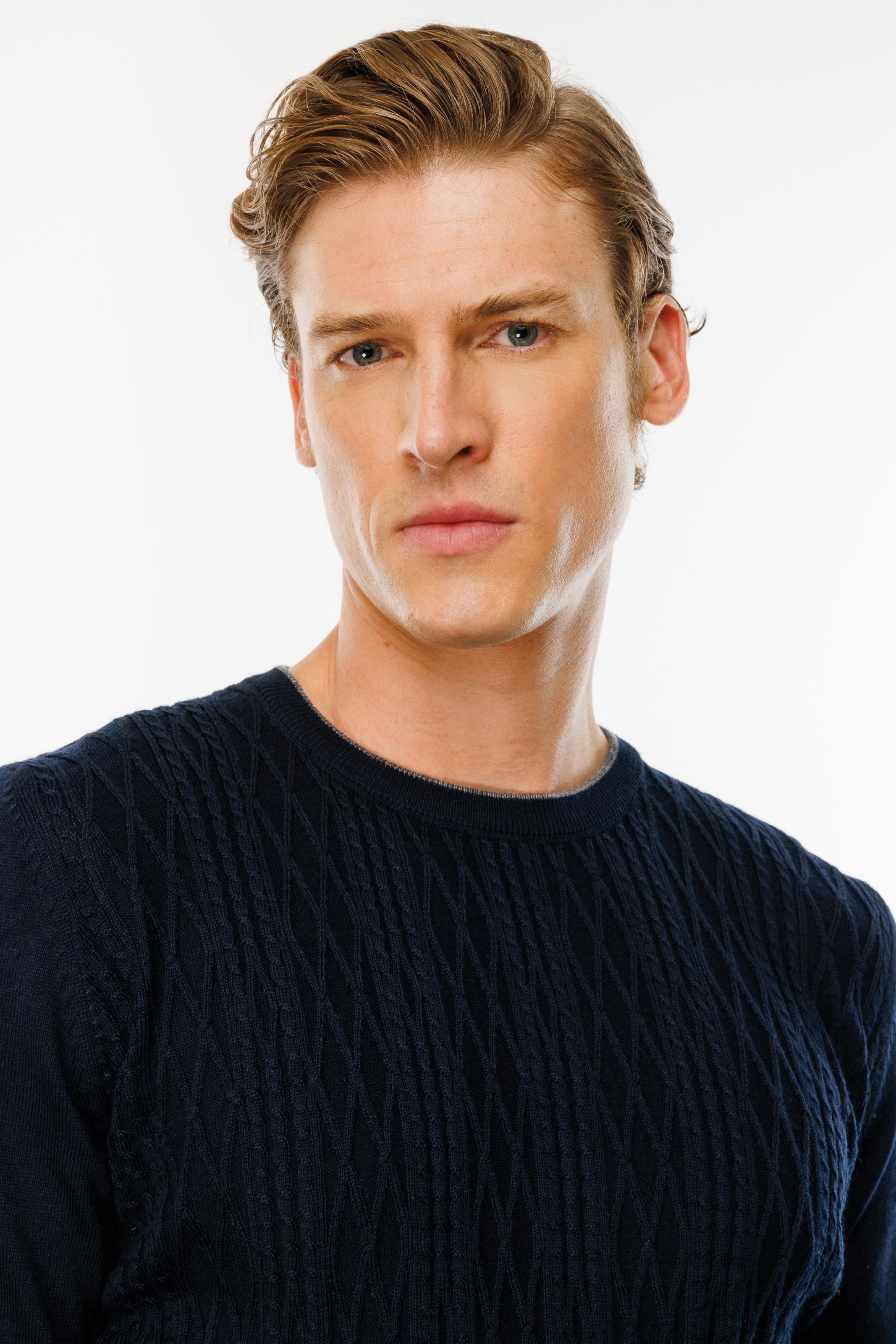 24610Erkek Sıfır Yaka Önü Baklava Örgü Kazak Lacivert