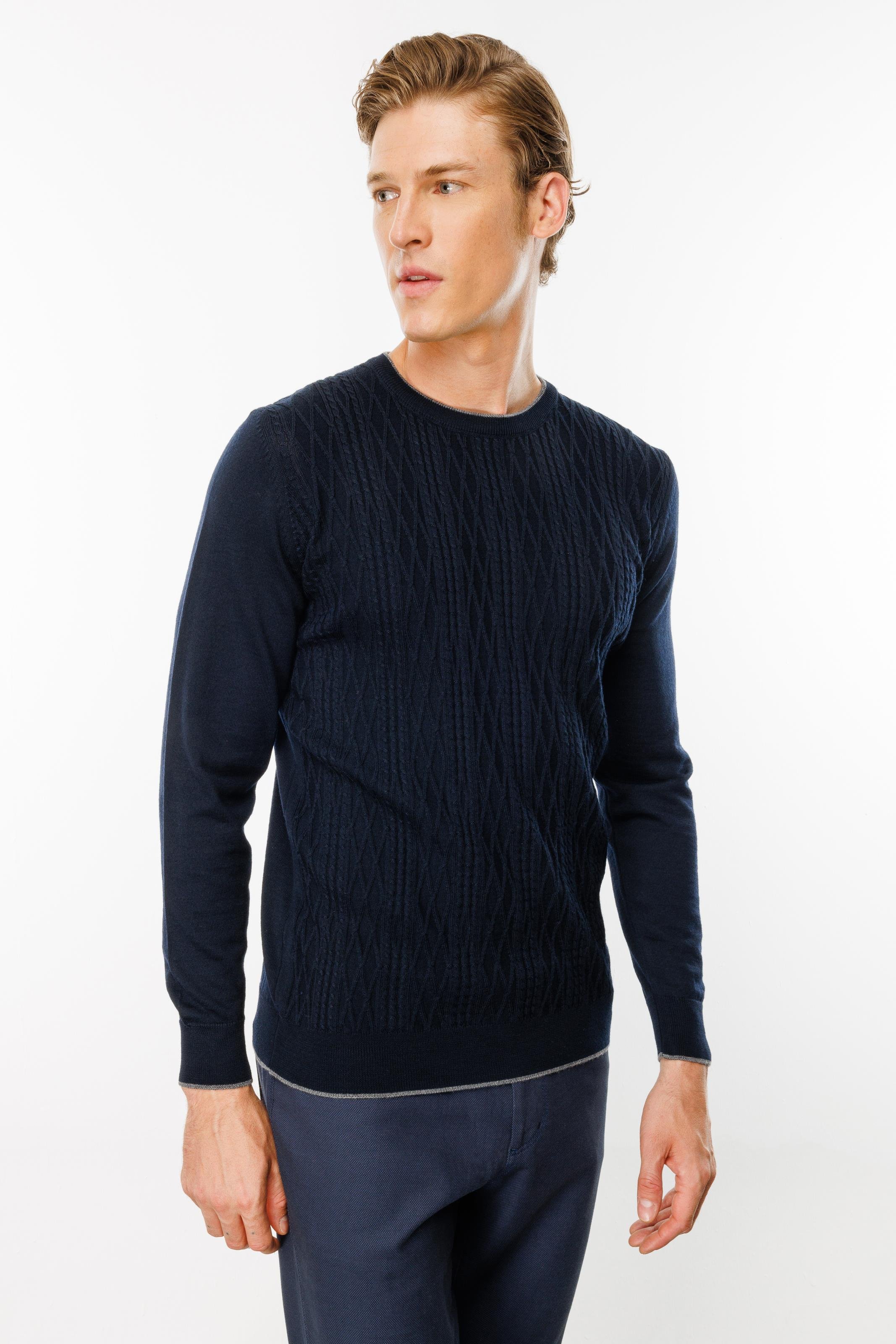 24610Erkek Sıfır Yaka Önü Baklava Örgü Kazak Lacivert