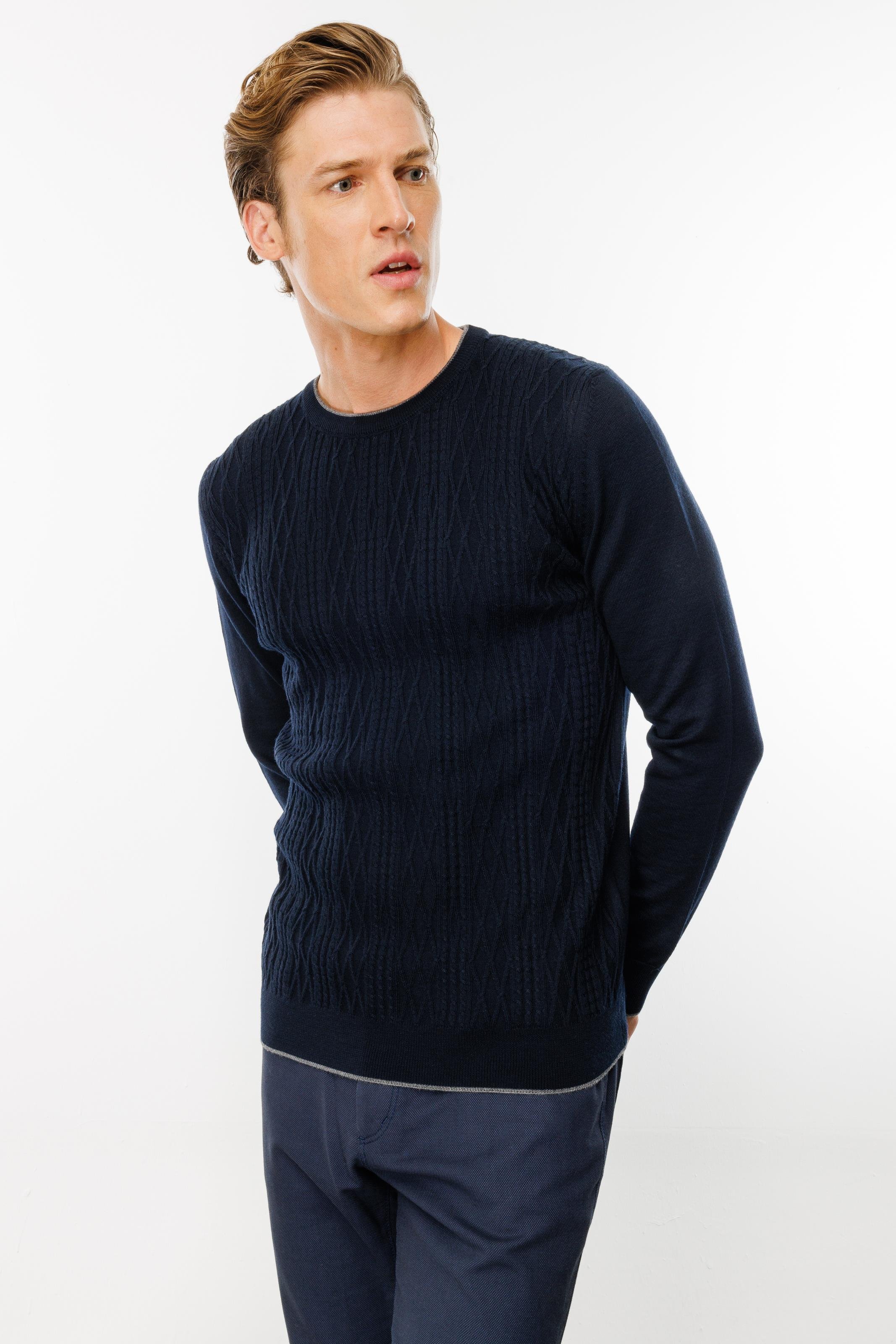 24610Erkek Sıfır Yaka Önü Baklava Örgü Kazak Lacivert