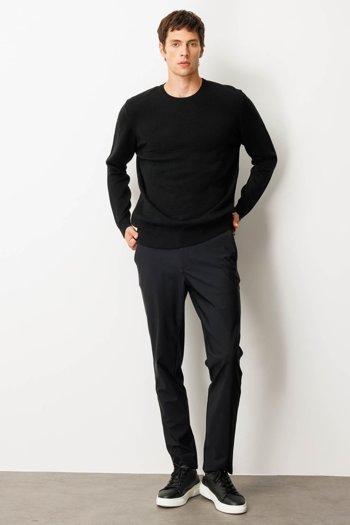 25607Erkek Sıfır Yaka Önü Baklavalı Triko Kazak Siyah