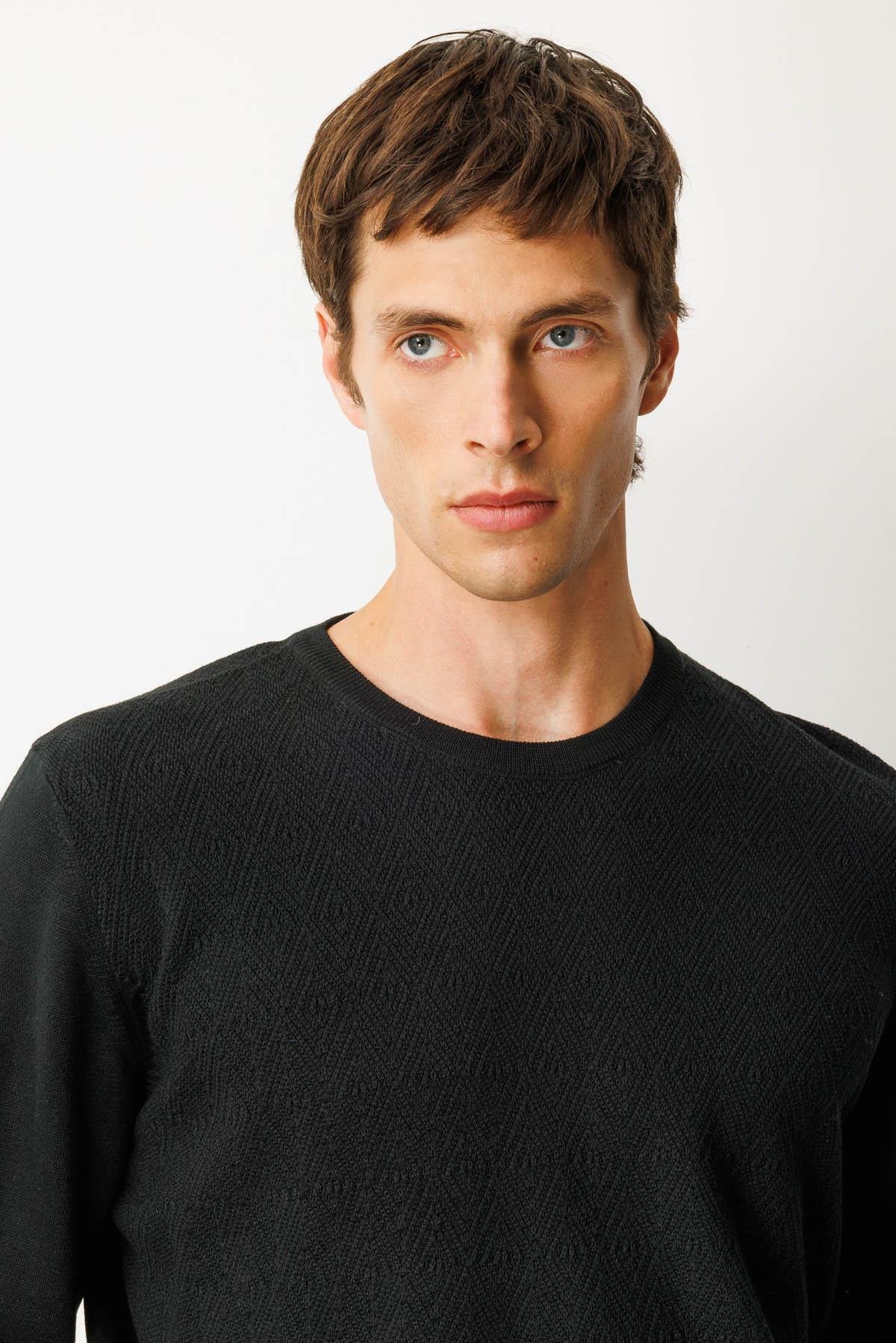 25607Erkek Sıfır Yaka Önü Baklavalı Triko Kazak Siyah