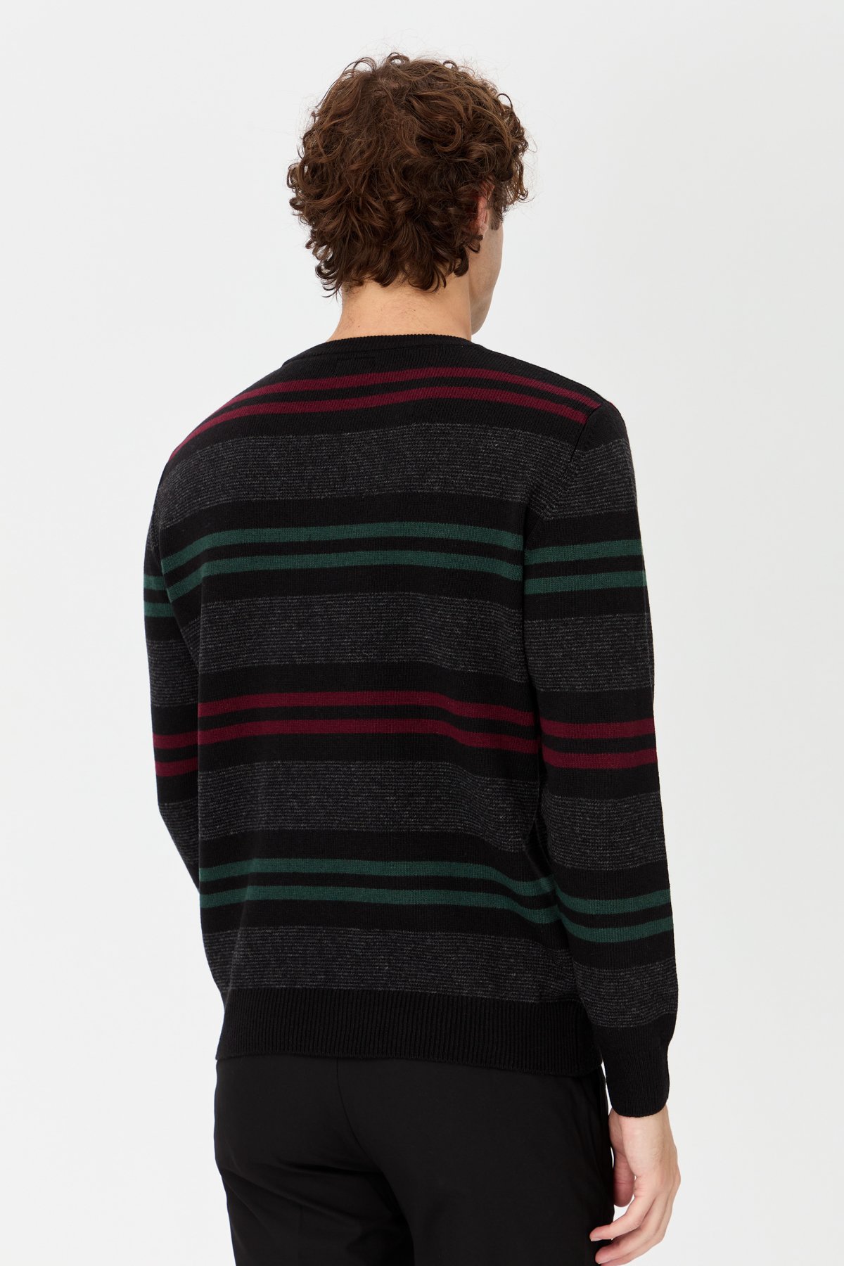 23500Erkek Sıfır Yaka Renkli Çizgili Klasik Yün Kazak Siyah