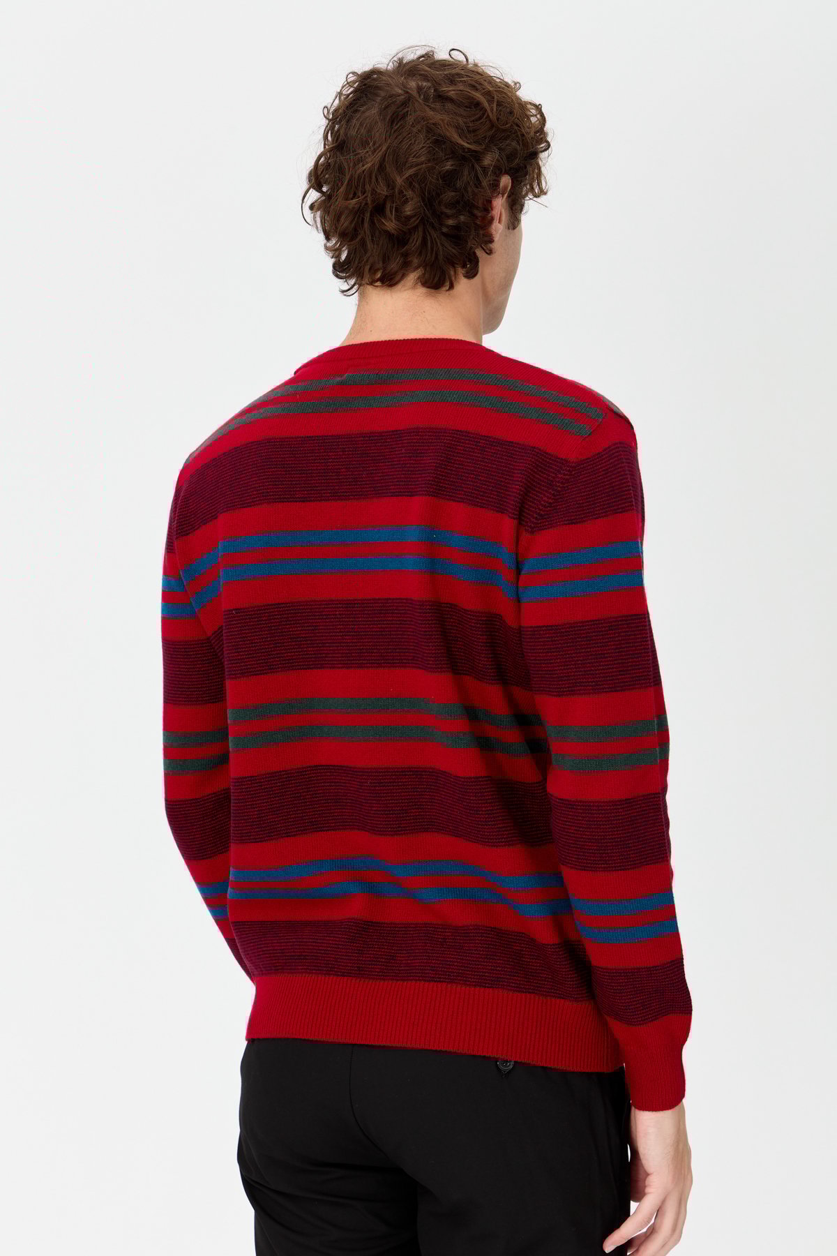 23500Erkek Sıfır Yaka Renkli Çizgili Klasik Yün Kazak K.Kırmızı