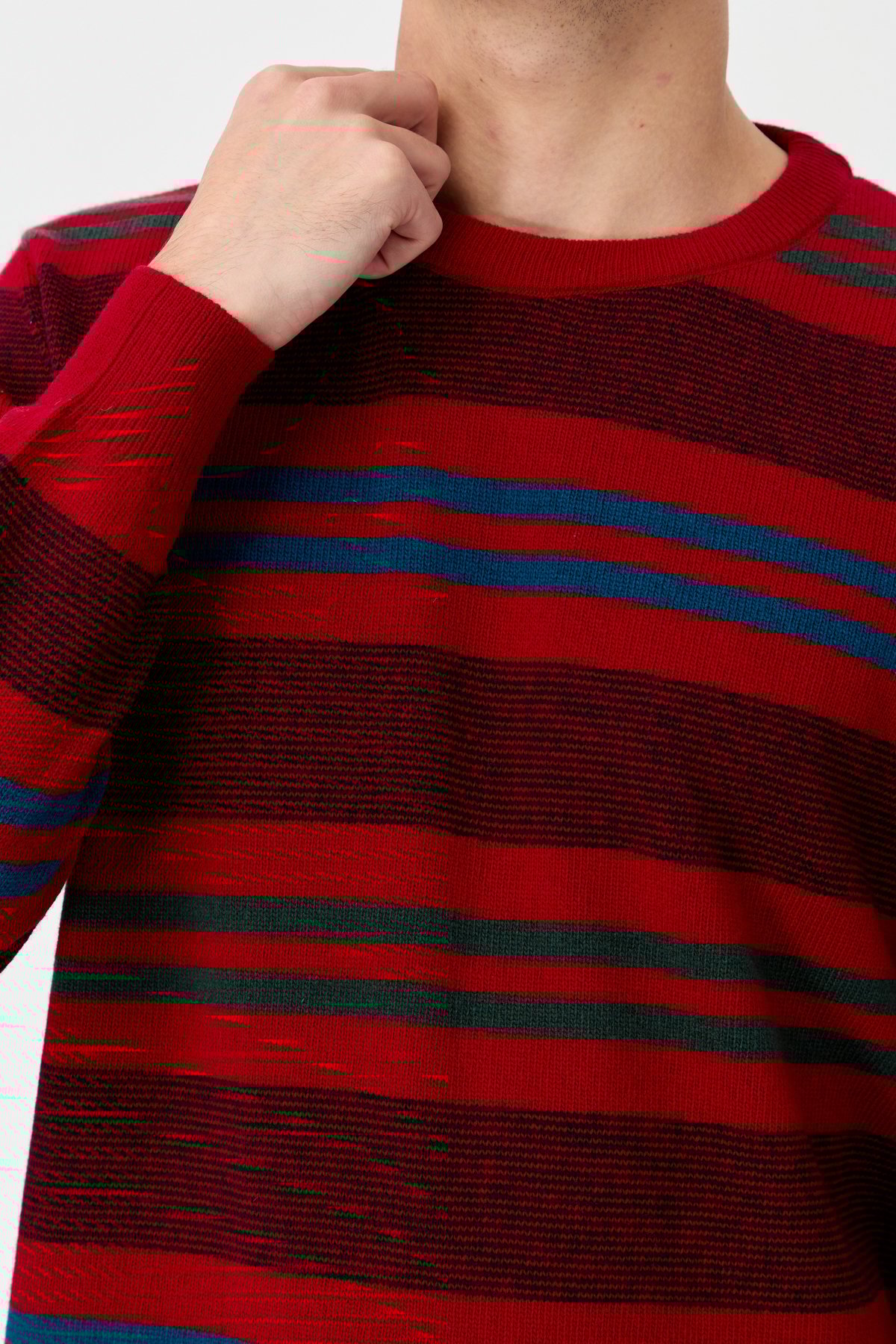 23500Erkek Sıfır Yaka Renkli Çizgili Klasik Yün Kazak K.Kırmızı