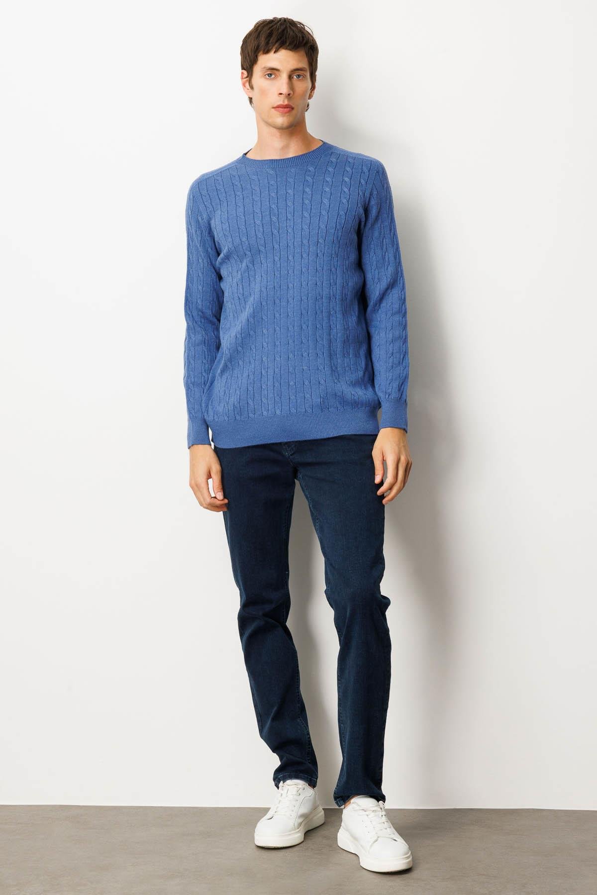 25500Erkek Sıfır Yaka Saç Örgülü Kazak İndigo