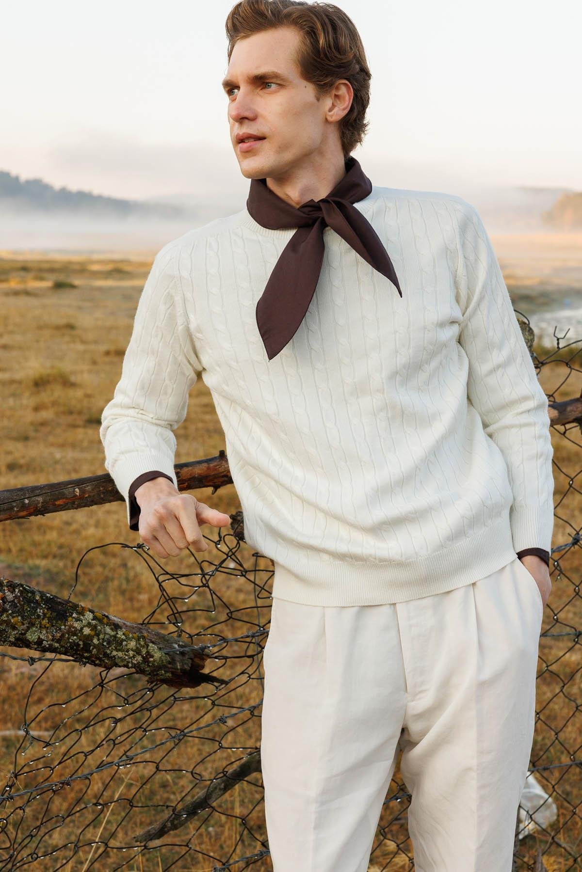 25500Erkek Sıfır Yaka Saç Örgülü Kazak Kemik