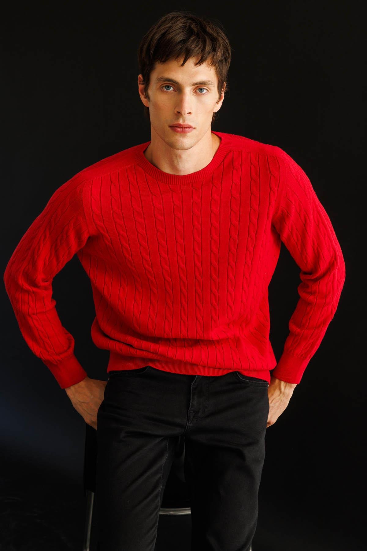 25500Erkek Sıfır Yaka Saç Örgülü Kazak K.Kırmızı