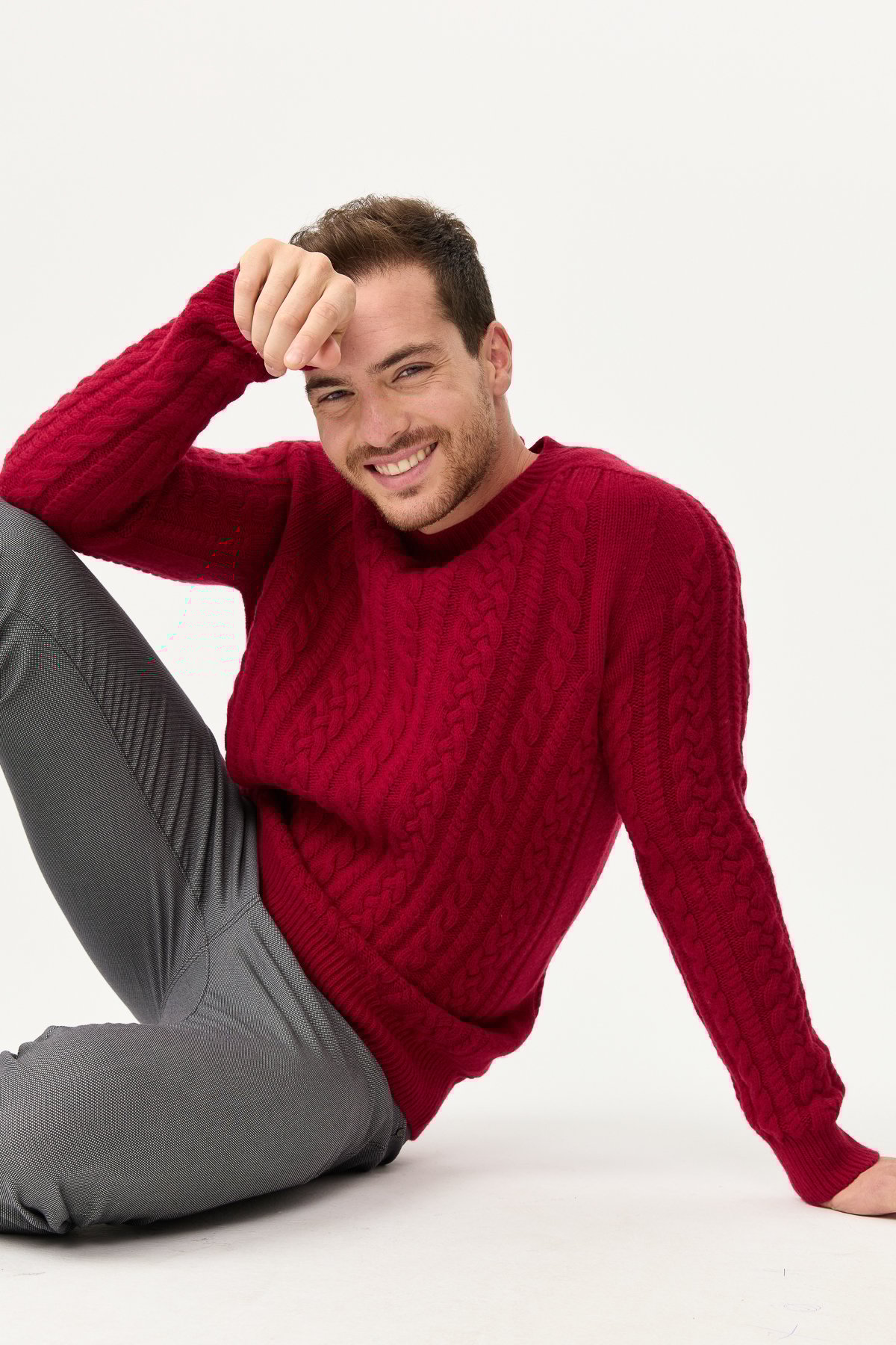 22588Мужской вязаный шерстяной свитер с круглым вырезом, вишневый 