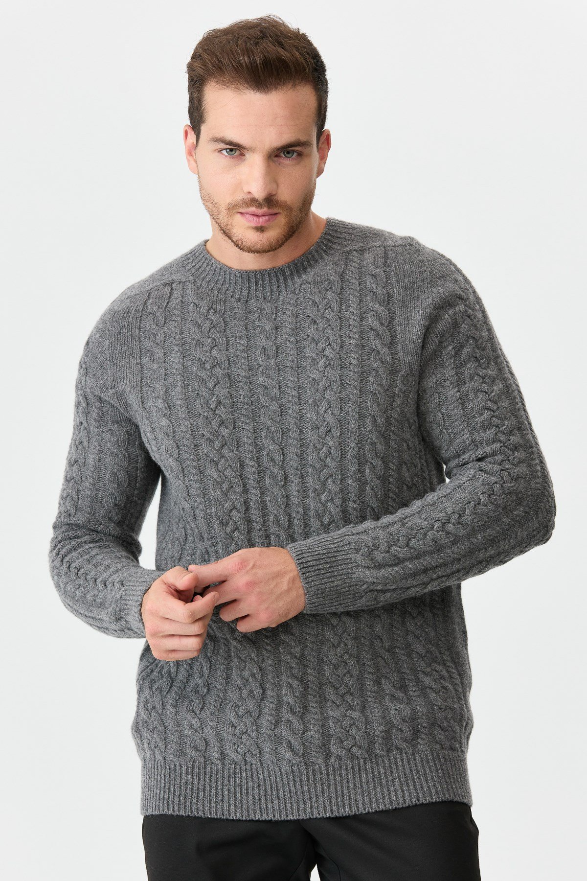 22588Мужской свитер с круглым вырезом из шерсти и трикотажа пепельно-серый
