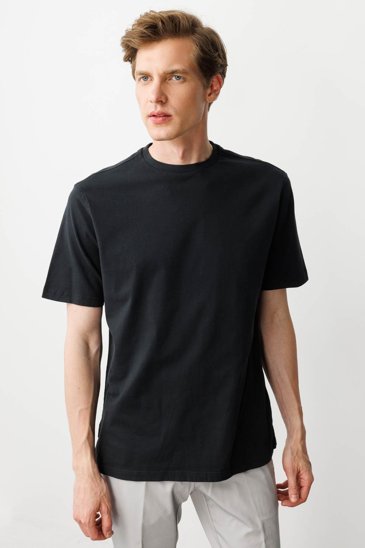 25725Erkek Sıfır Yaka T-shirt Siyah