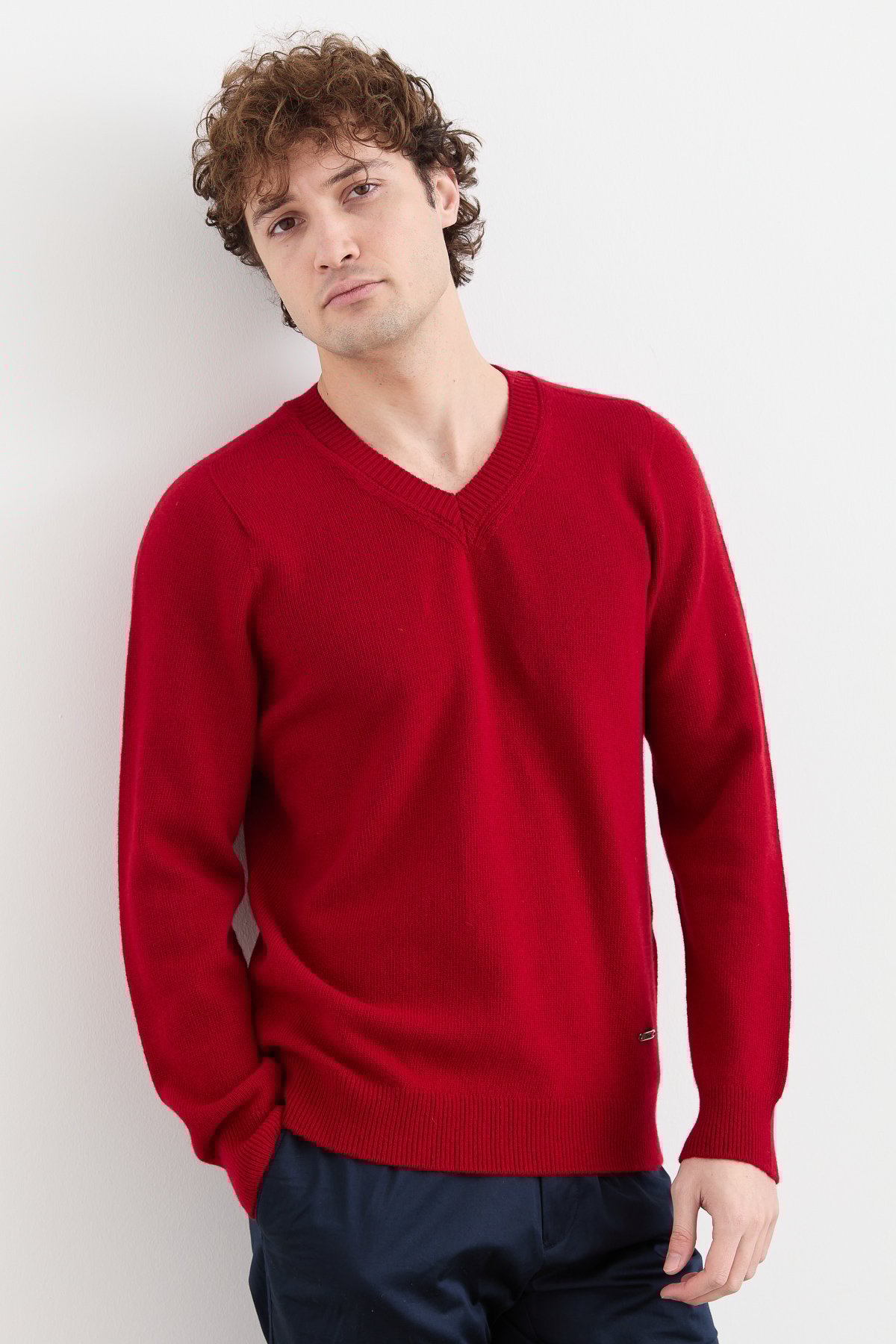 23526Erkek V Yaka Basic Yün Kazak K.Kırmızı