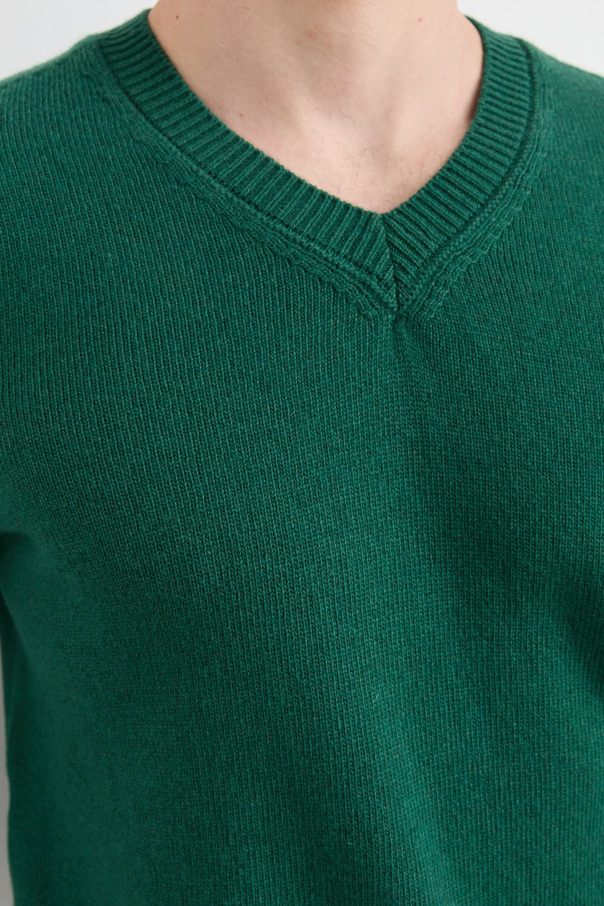 23526Erkek V Yaka Basic Yün Kazak Ö.Başı