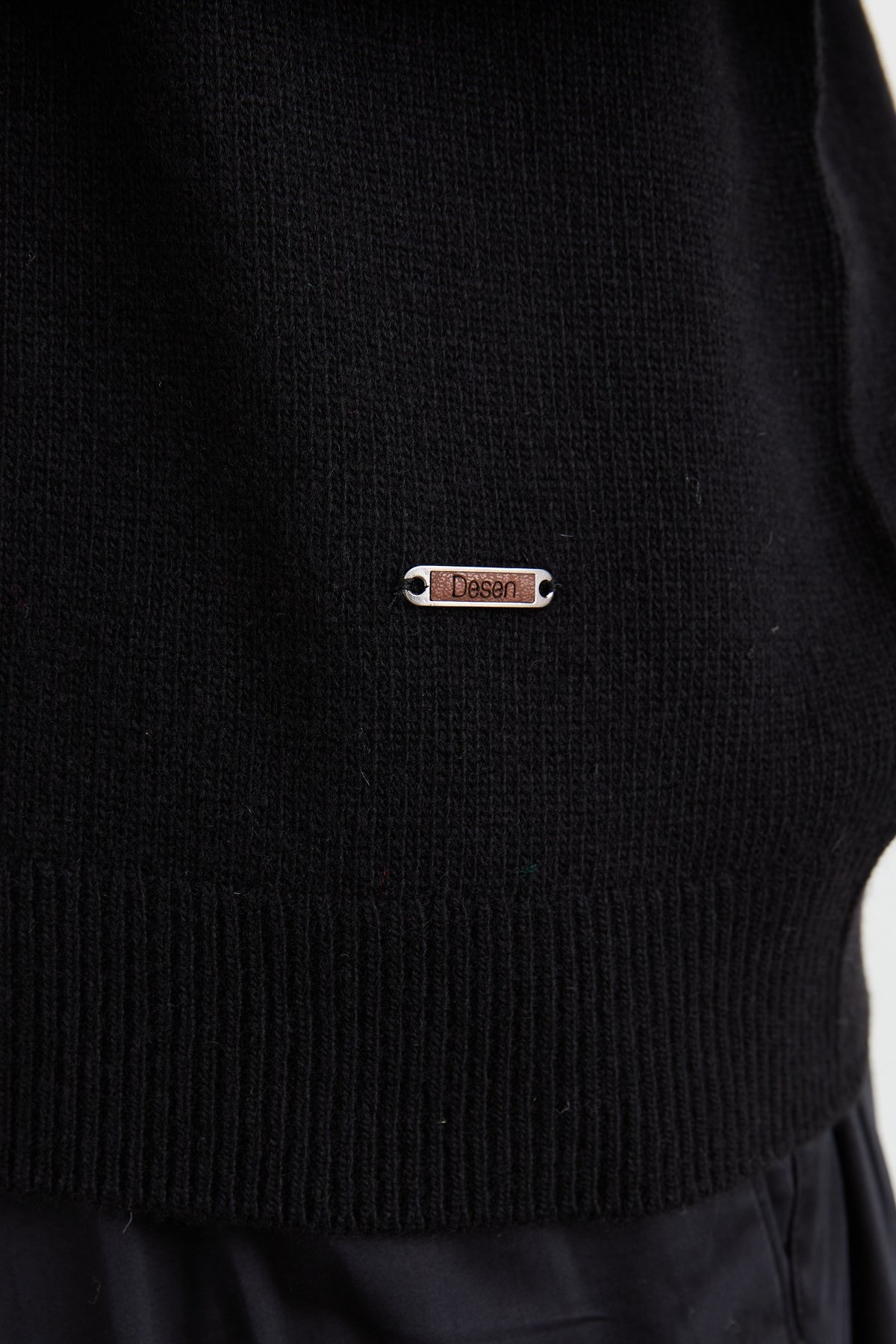 23526Erkek V Yaka Basic Yün Kazak Siyah