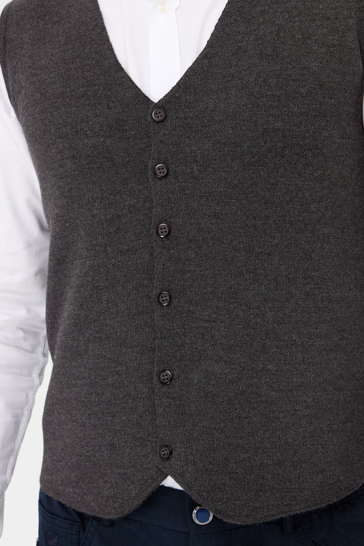 23559Erkek V Yaka İnce Triko Yelek O.Füme