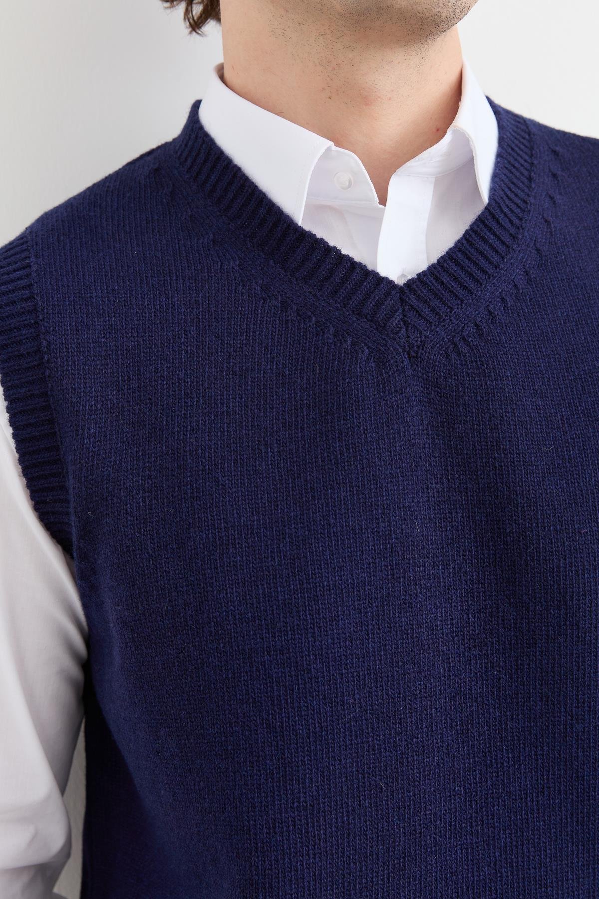 23504Erkek V Yaka Kalın Klasik Yün Süveter Y.A Lacivert