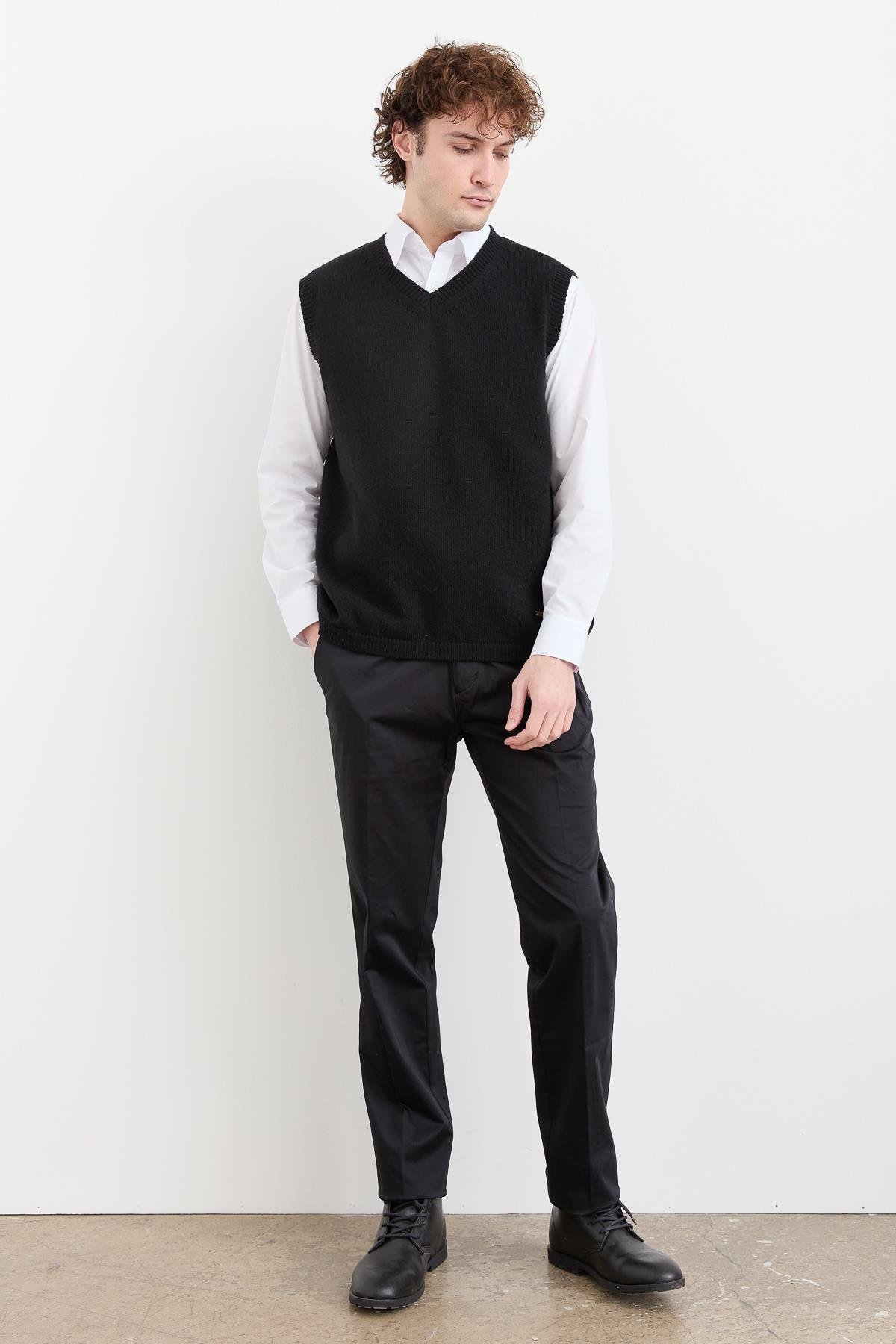 23504Erkek V Yaka Kalın Klasik Yün Süveter Siyah