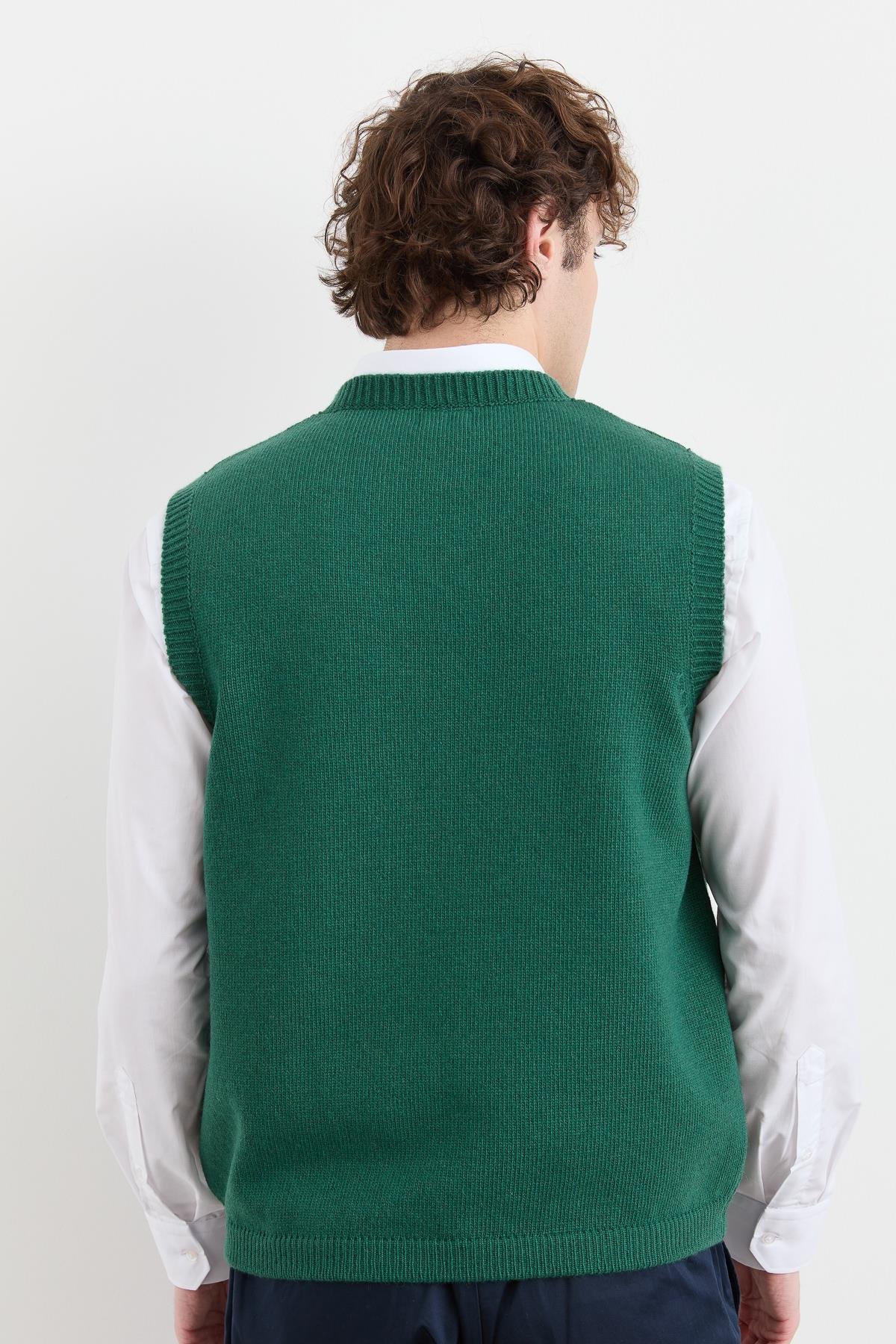 23504Erkek V Yaka Kalın Klasik Yün Süveter Ö.Başı